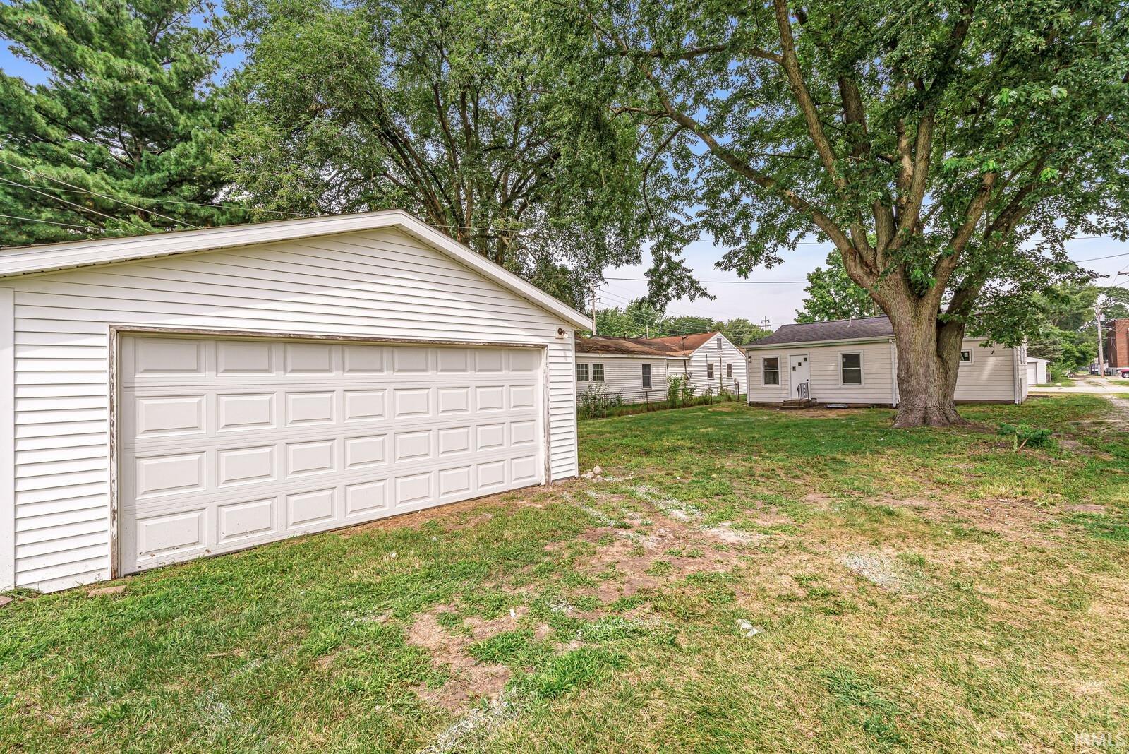 25th image of 1611 E 4th St, Mishawaka, IN 46544 | MLS# 202630931