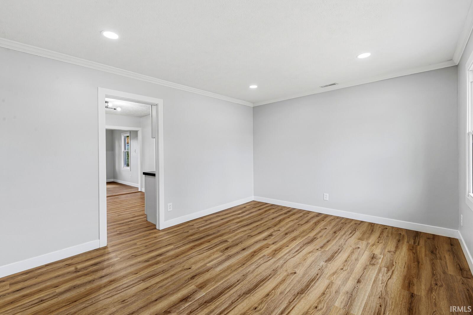 4th image of 1611 E 4Th St, Mishawaka, IN 46544 | MLS# 202630931