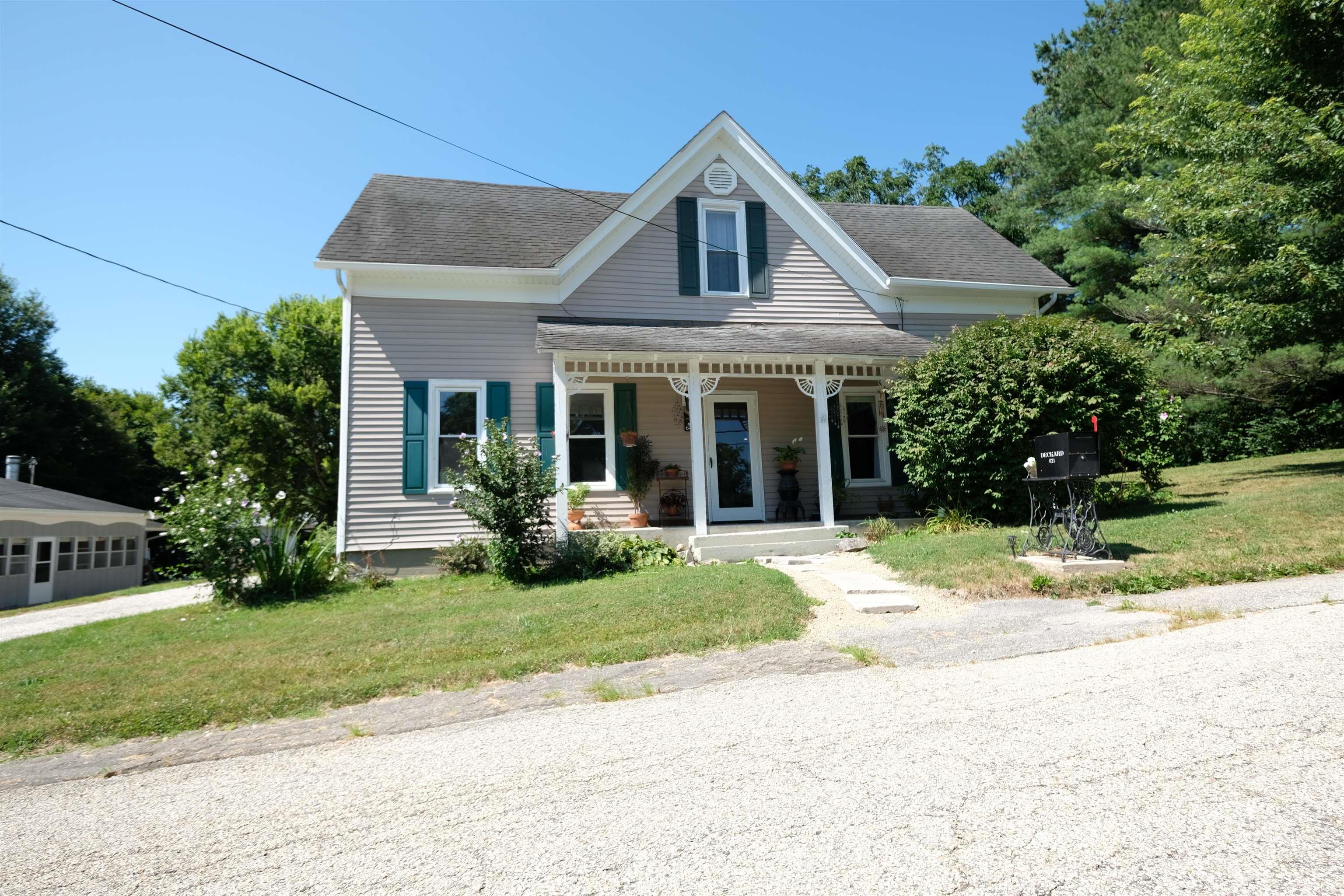 1st image of 621 W Oak St, Ellettsville, IN 47429 | MLS# 202630933