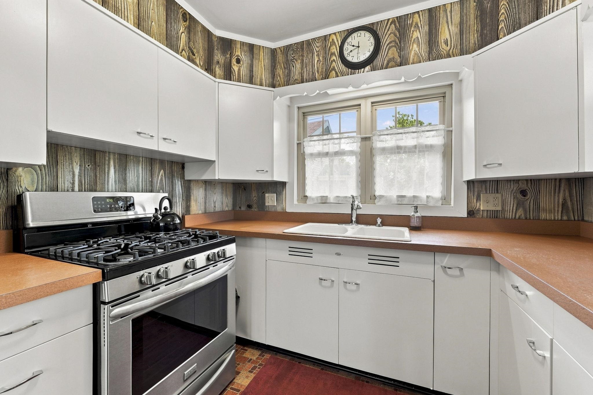 3rd image of 801 S 34Th St, South Bend, IN 46615 | MLS# 202630959