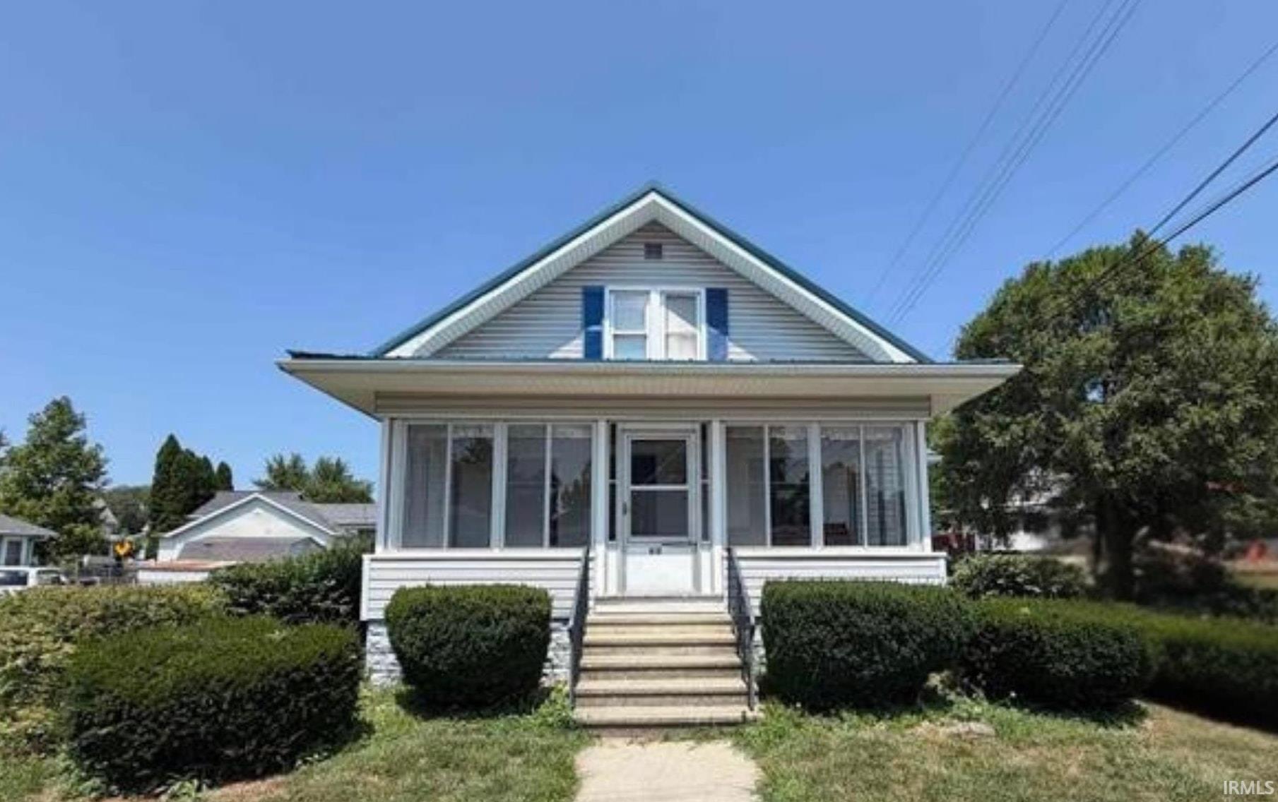 1st image of 314 W Winona Ave, Warsaw, IN 46580 | MLS# 202630961
