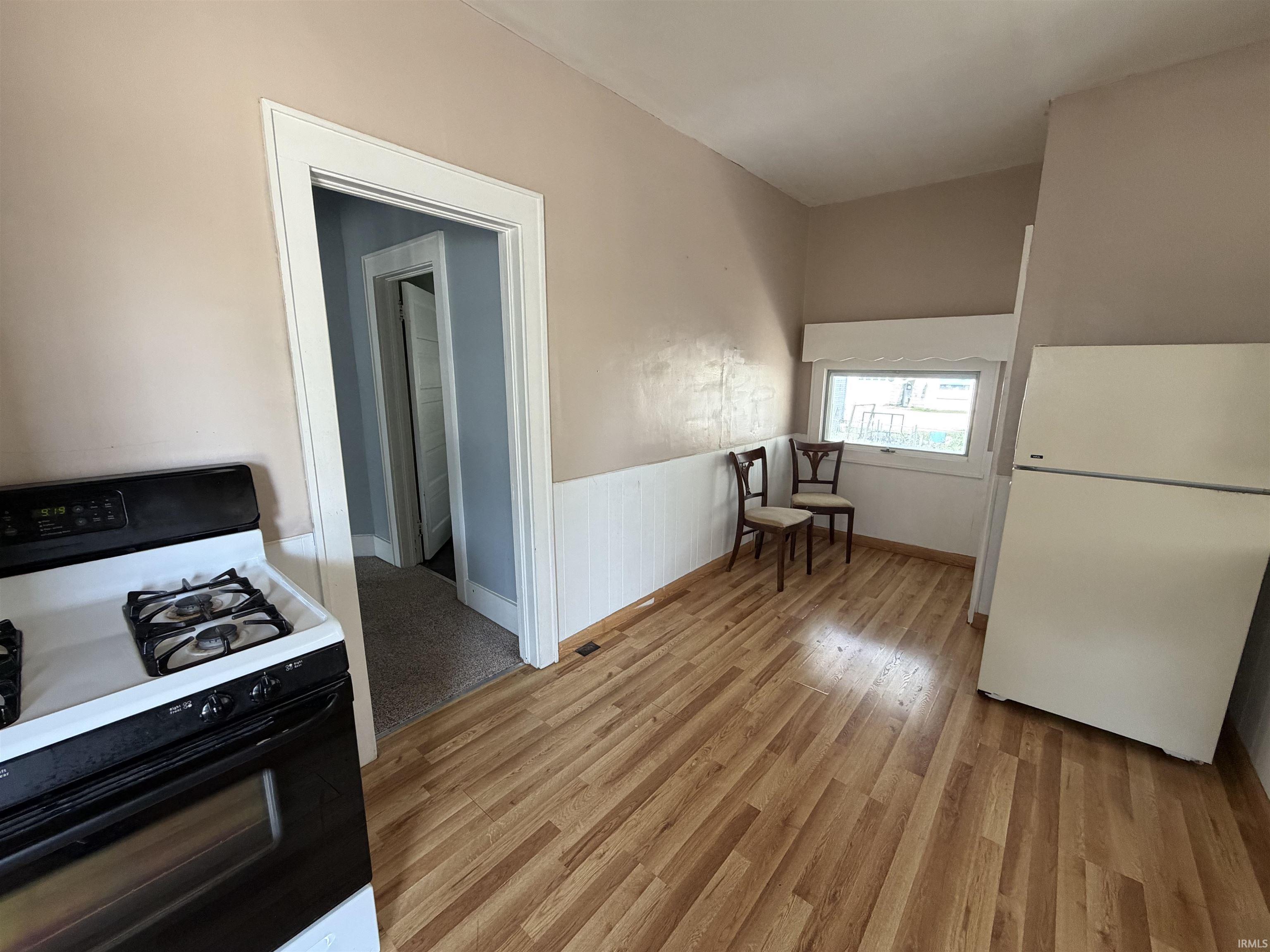 4th image of 314 W Winona Ave, Warsaw, IN 46580 | MLS# 202630961