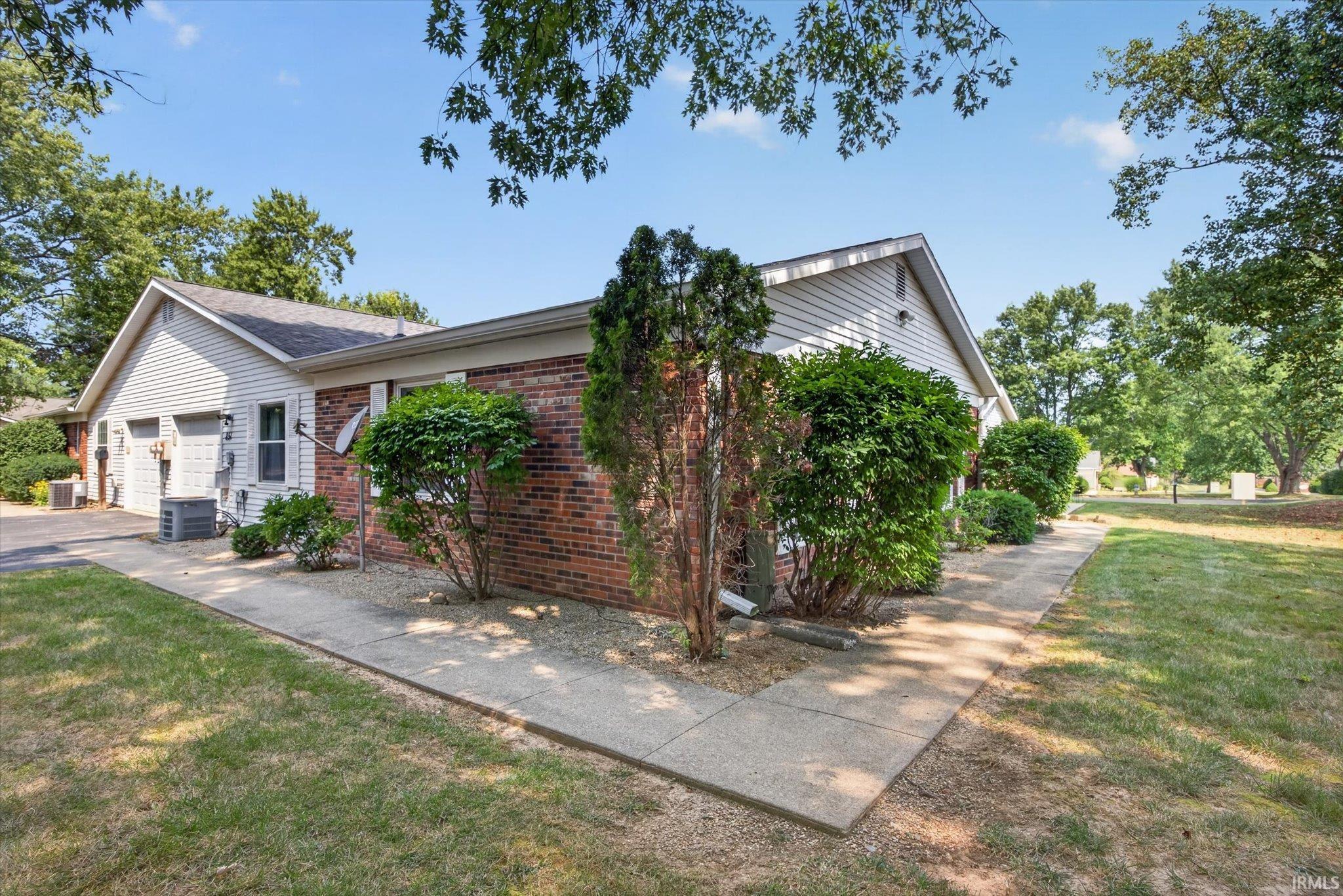 23rd image of 851 E Waterloo Ct, Bloomington, IN 47401 | MLS# 202630966