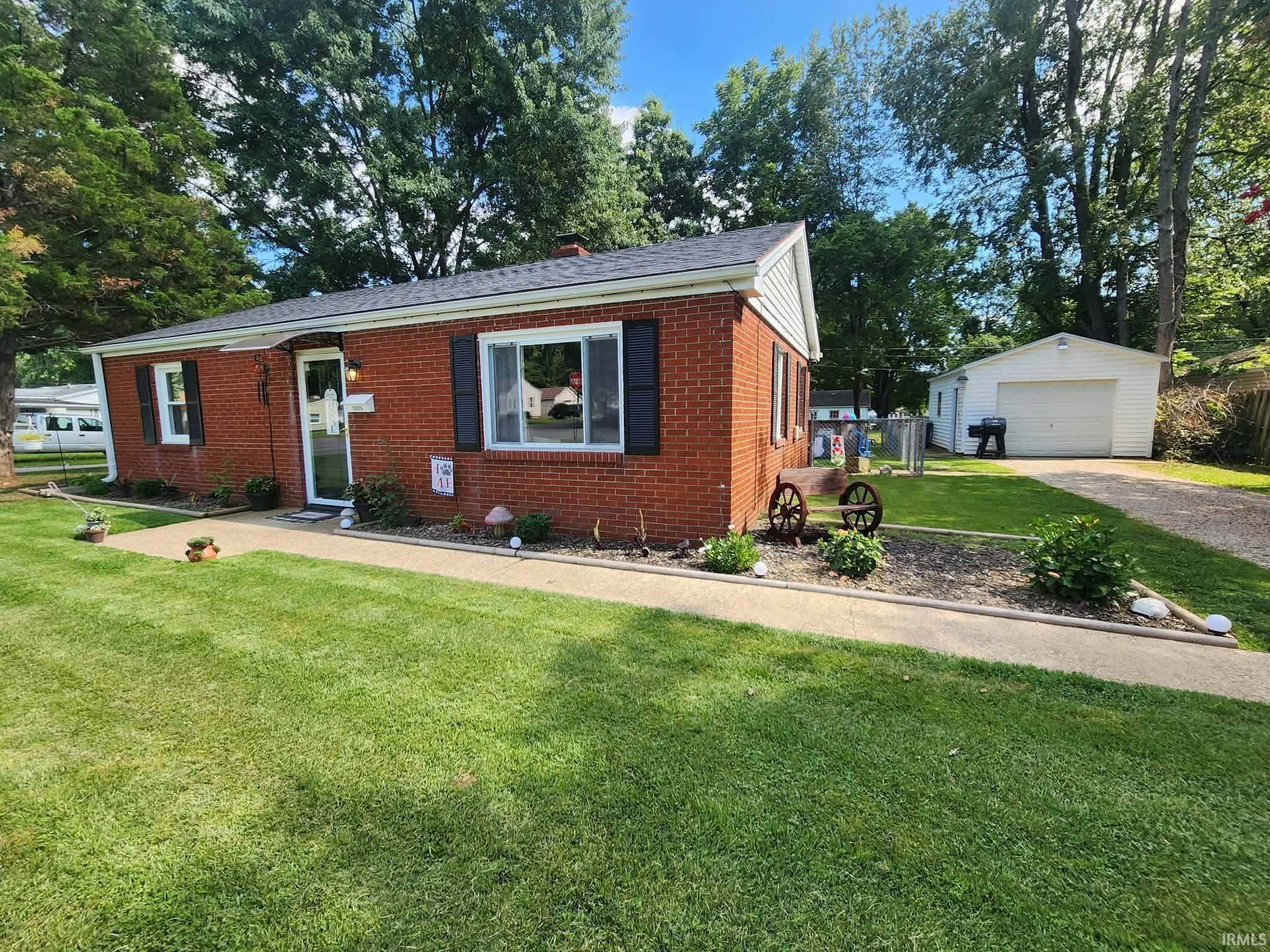 2nd image of 1625 Waggoner Ave, Evansville, IN 47714 | MLS# 202630973