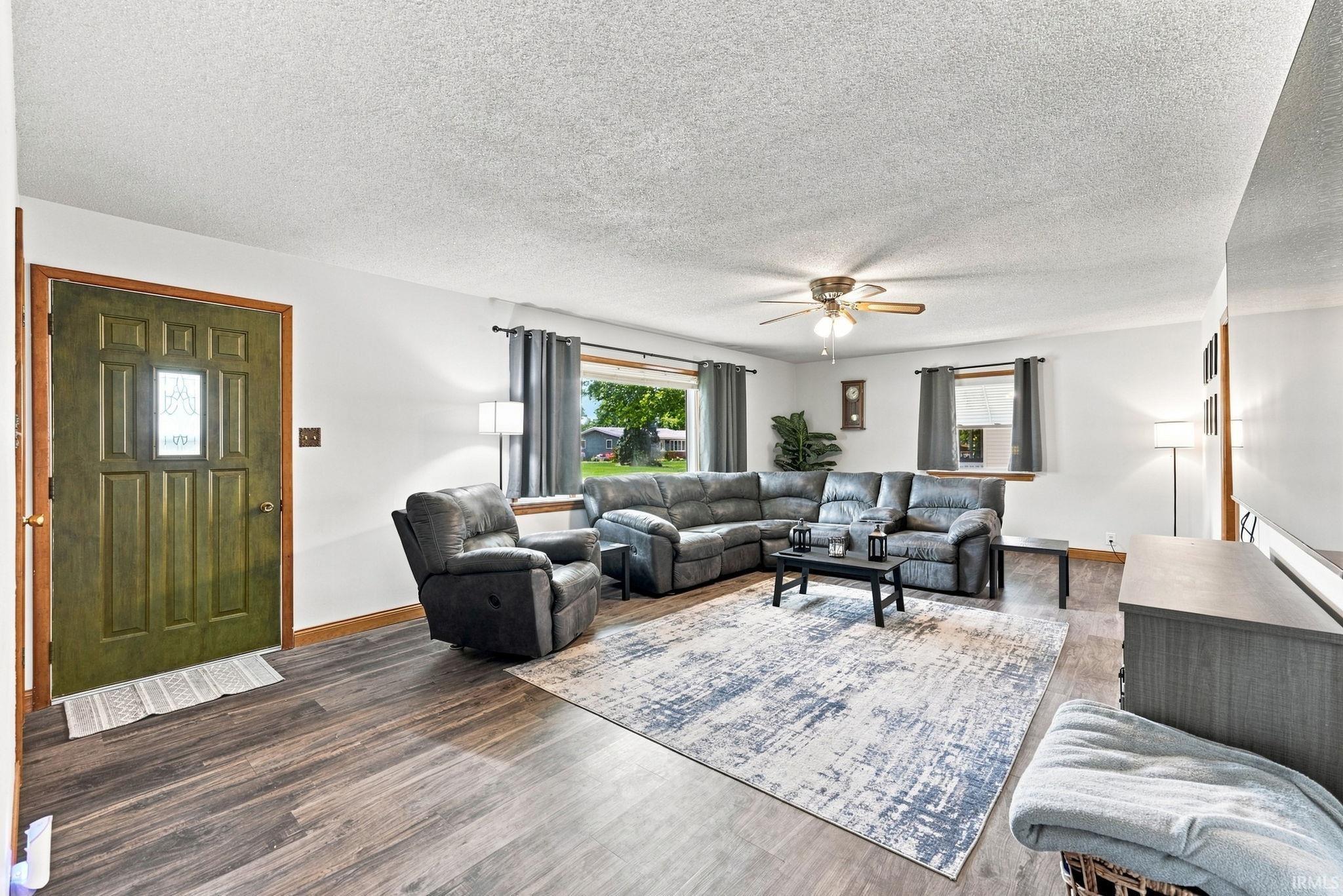 Photo 6 of 206 W Jackson Street