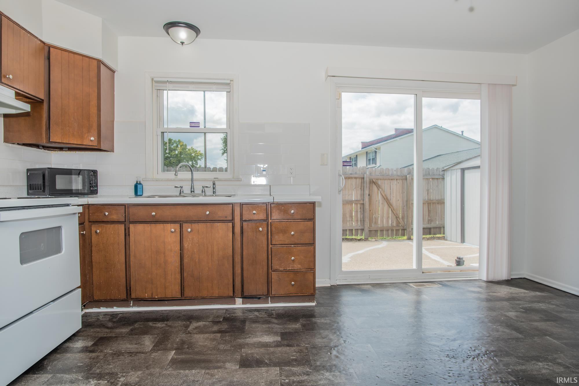 4th image of 4216 Moller Rd, Indianapolis, IN 46254 | MLS# 202631078