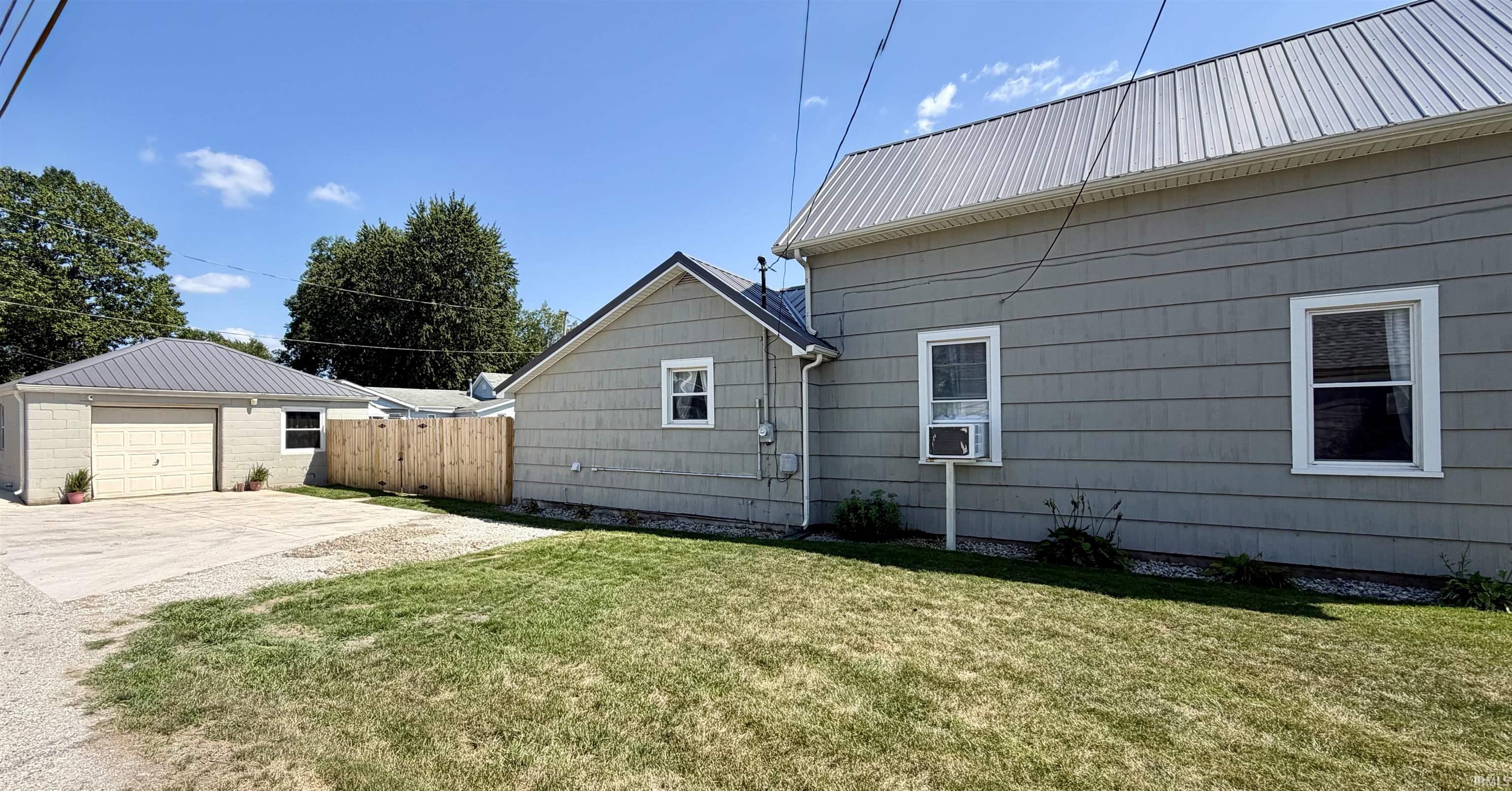 21st image of 213 S 19th St, Elwood, IN 46036 | MLS# 202631111