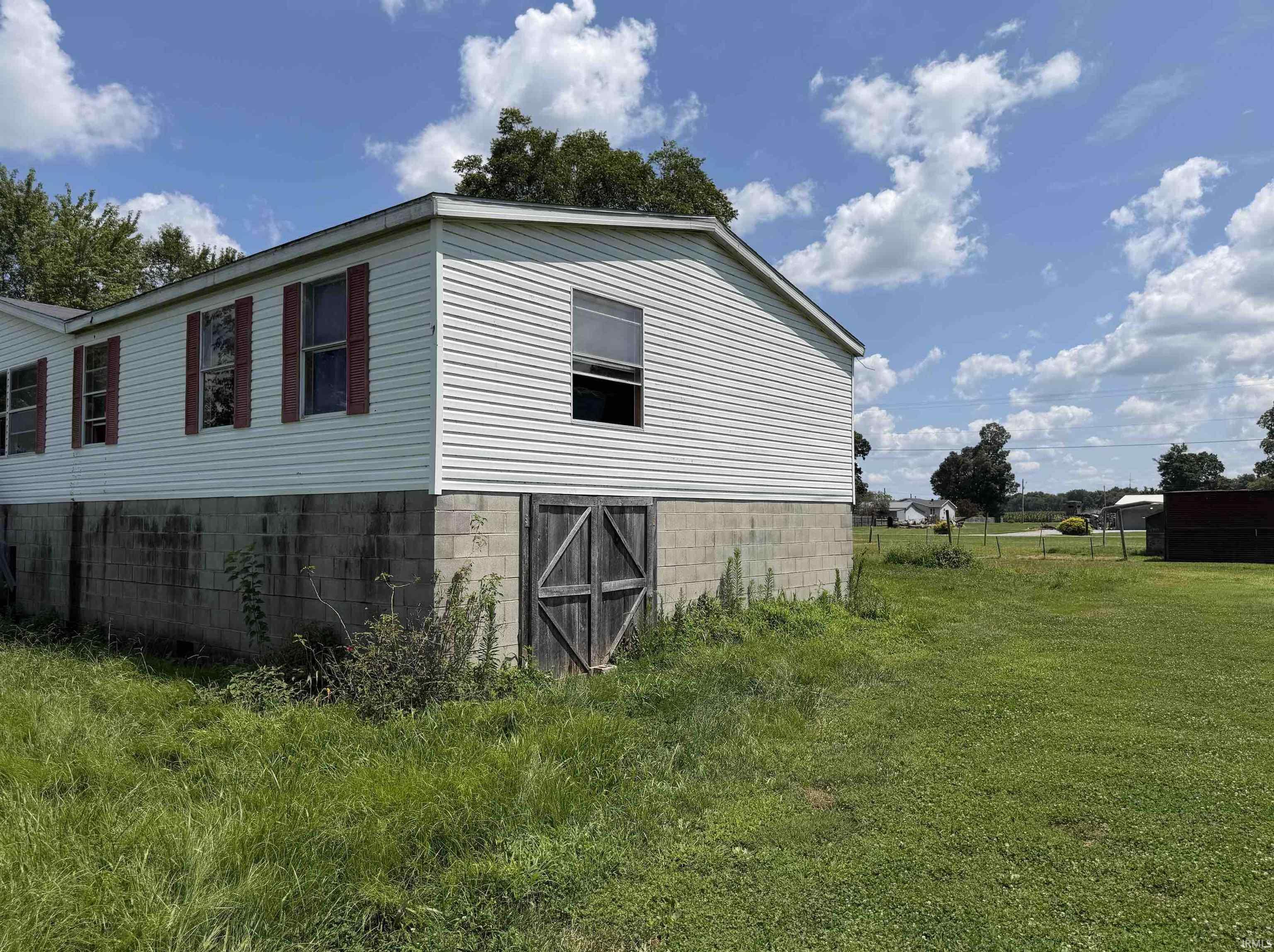 5th image of 923 N Walnut St, Grandview, IN 47615 | MLS# 202631144
