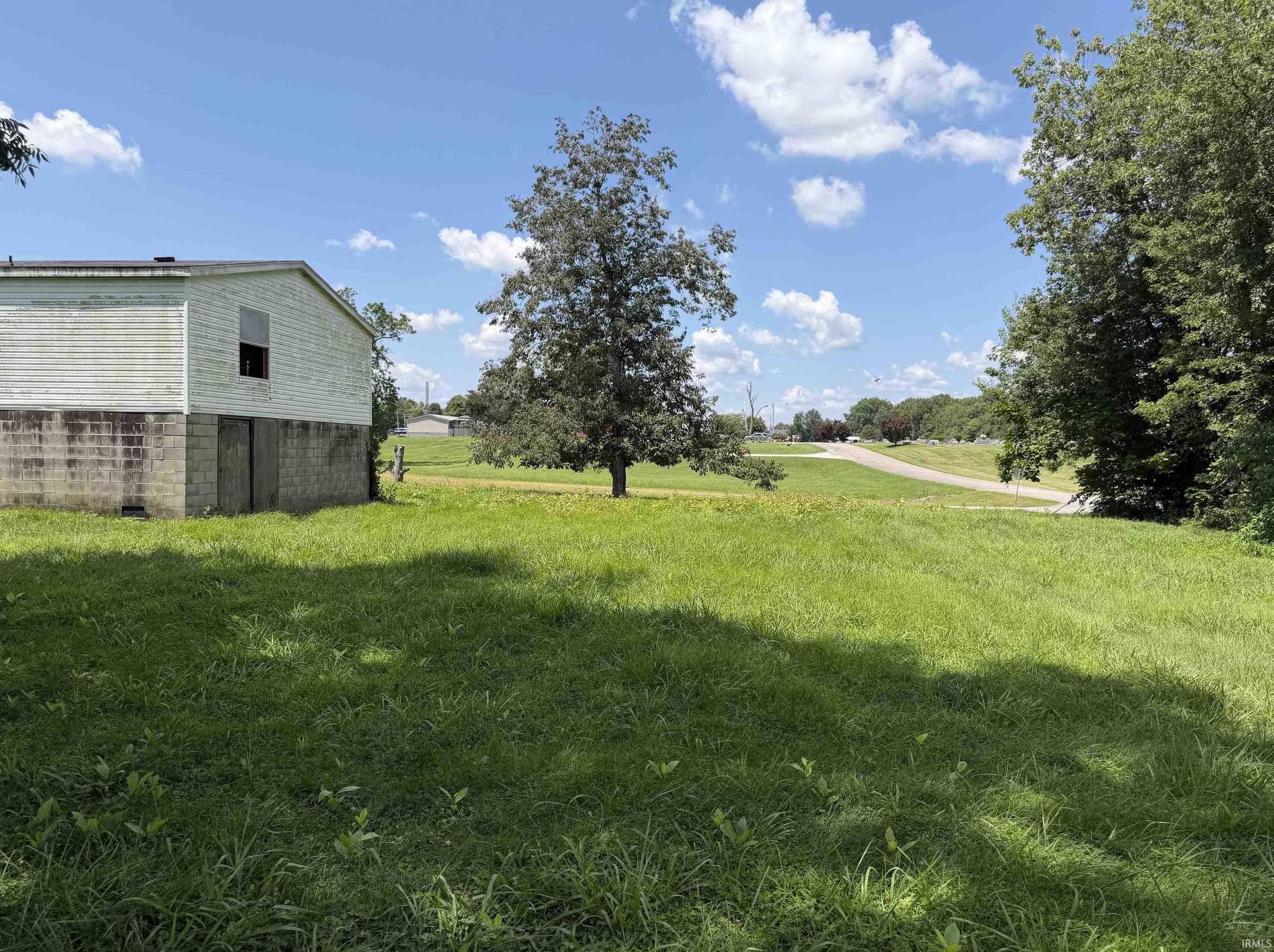 6th image of 923 N Walnut St, Grandview, IN 47615 | MLS# 202631144