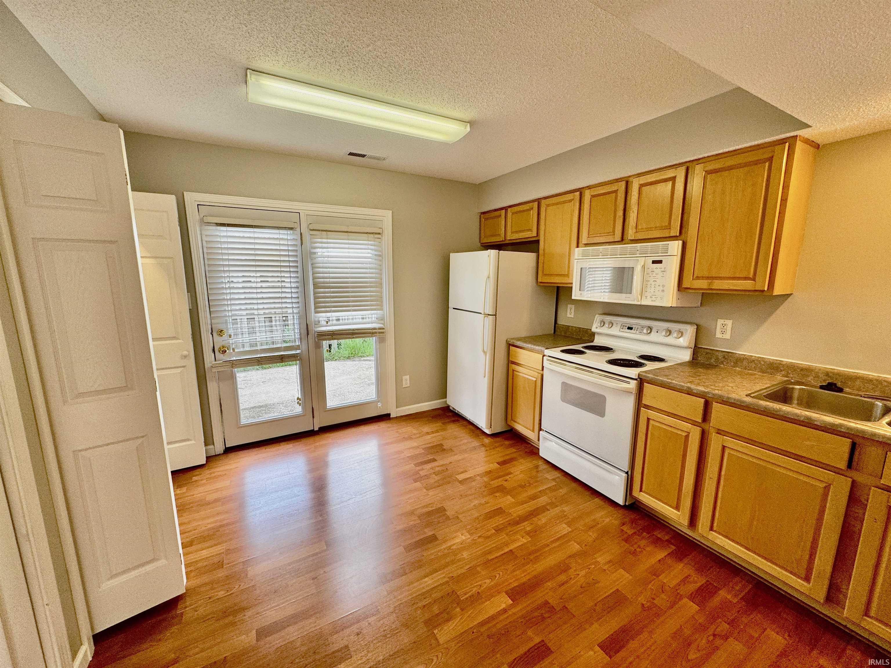 3rd image of 3404 S Oaklawn Cir, Bloomington, IN 47401 | MLS# 202631165
