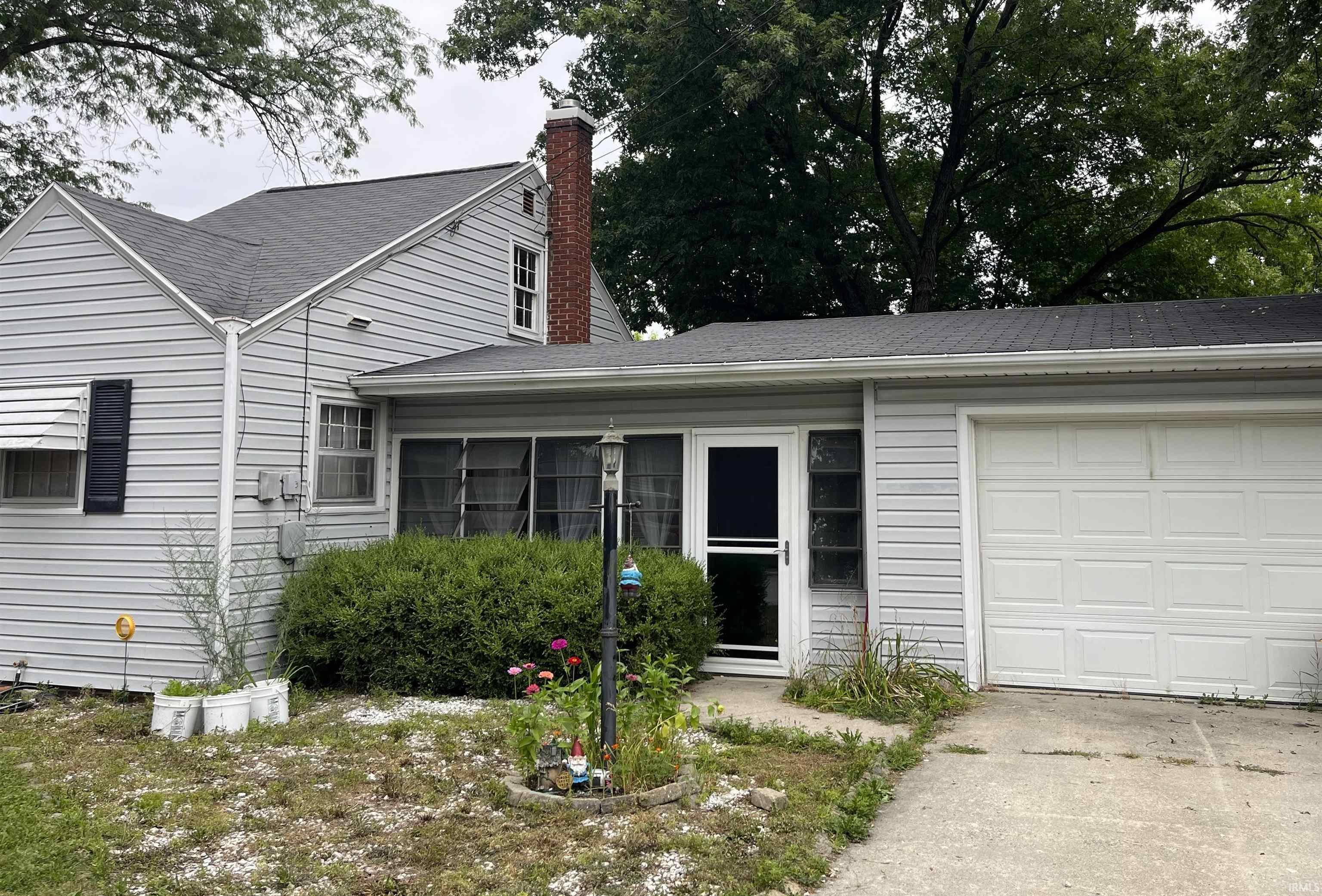 Photo 30 of 627 W Arnold Street