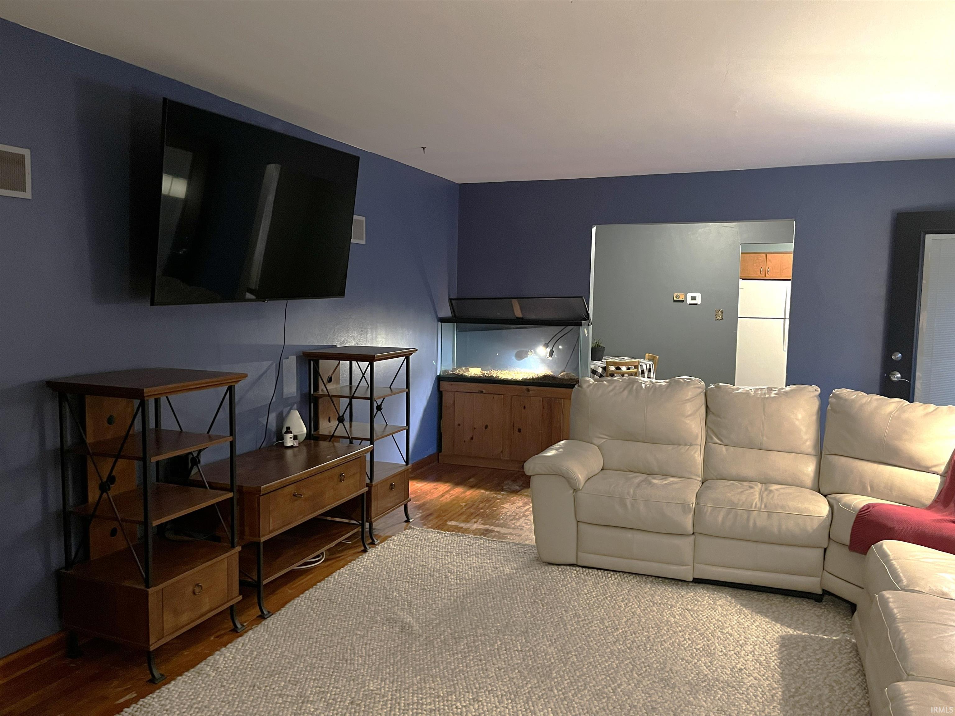 Photo 8 of 627 W Arnold Street