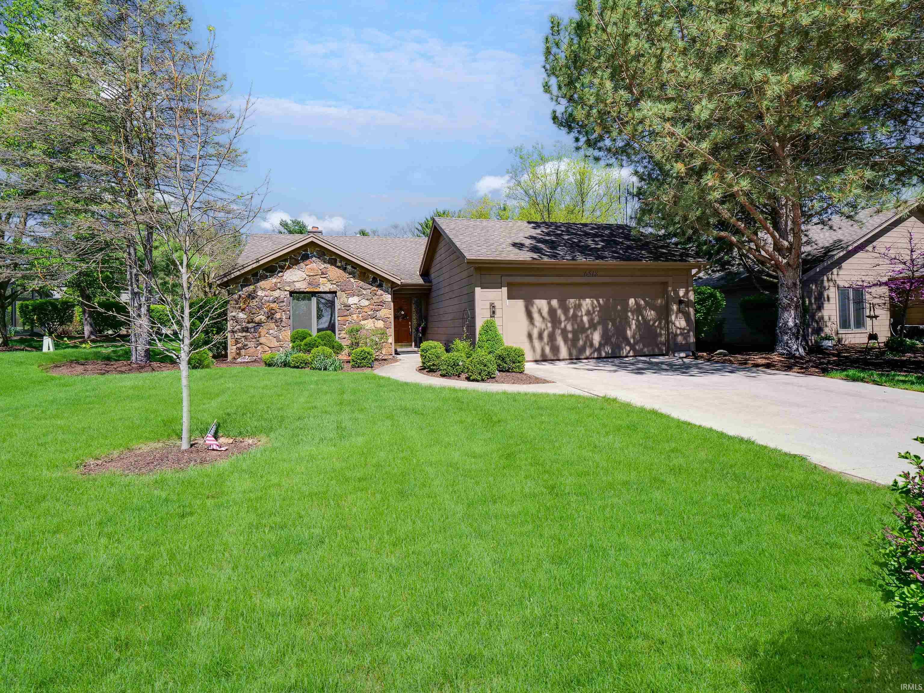 2nd image of 6518 E Canal Pointe Ln, Fort Wayne, IN 46804 | MLS# 202631197