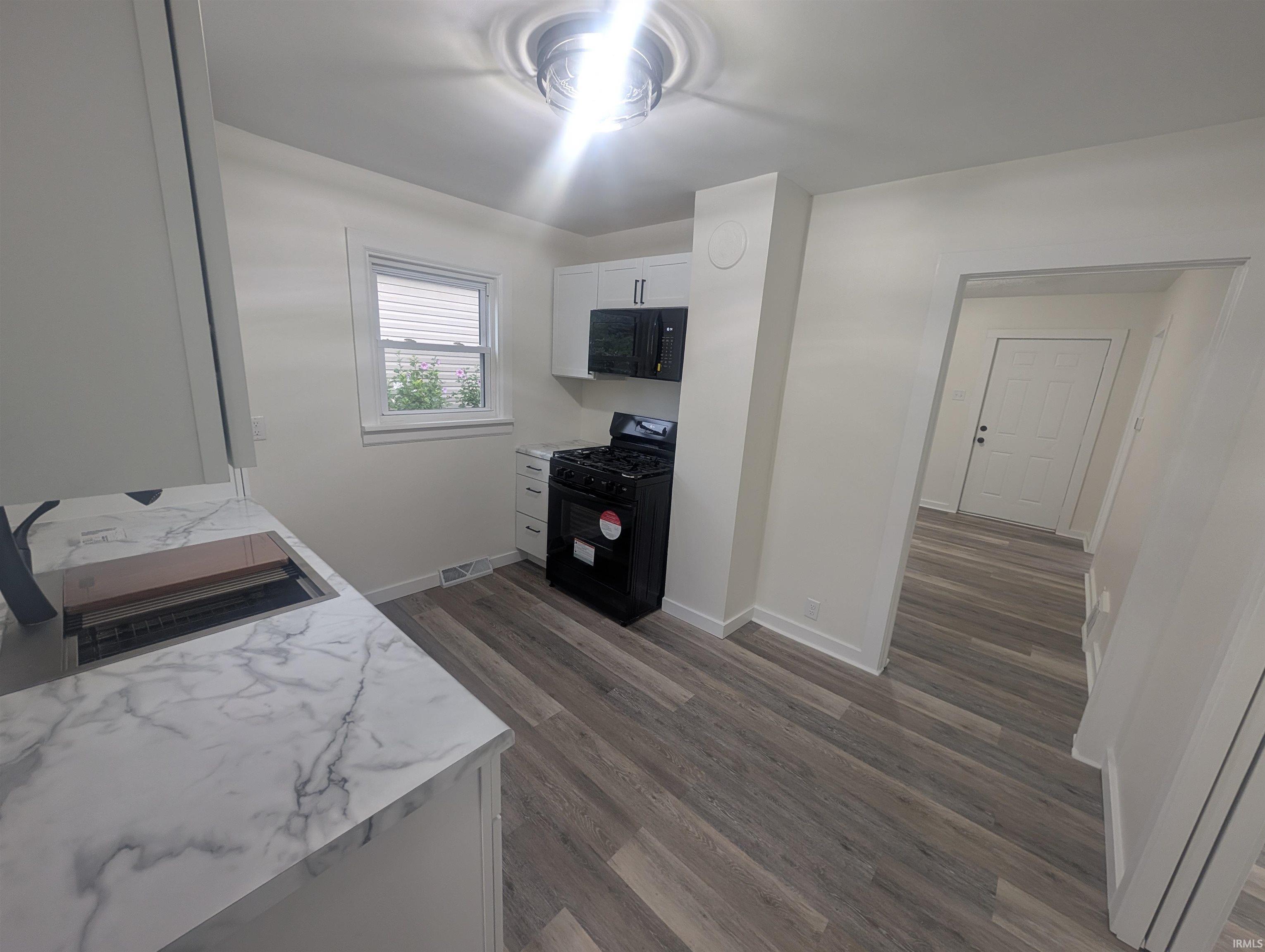 3rd image of 502 S 34Th St, South Bend, IN 46615 | MLS# 202631218