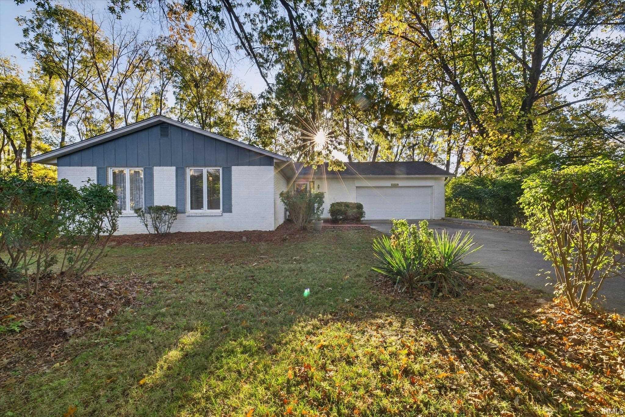 1st image of 1529 E Dunstan Dr, Bloomington, IN 47401 | MLS# 202631220