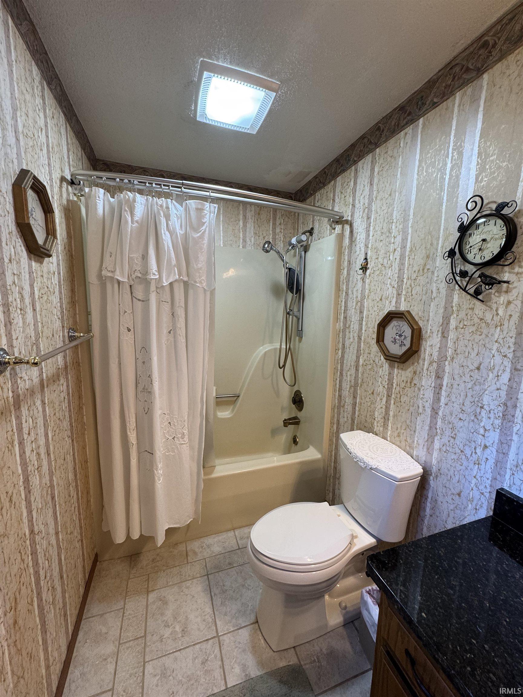 Photo 16 of 1520 W Buddale Drive
