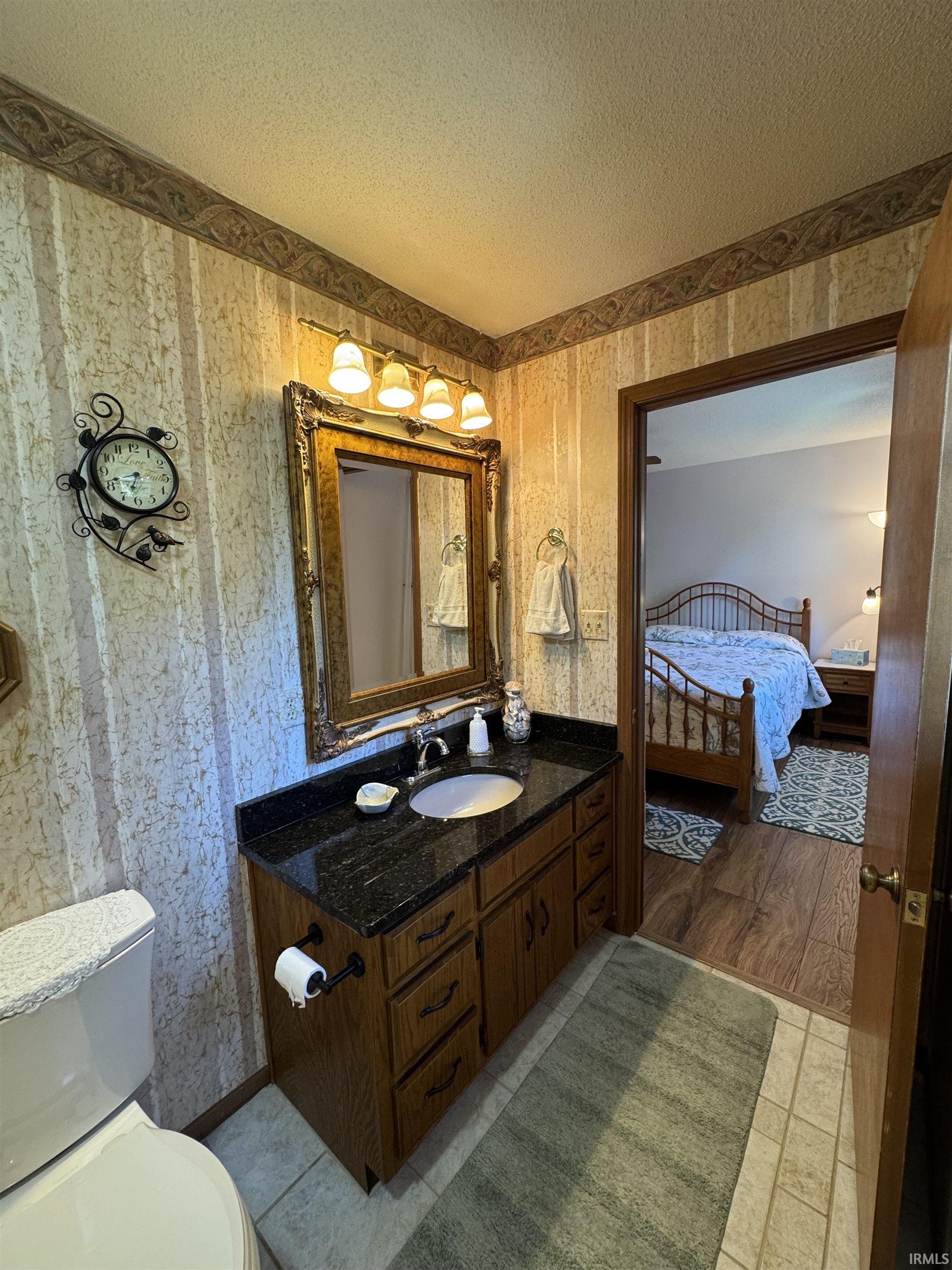 Photo 17 of 1520 W Buddale Drive