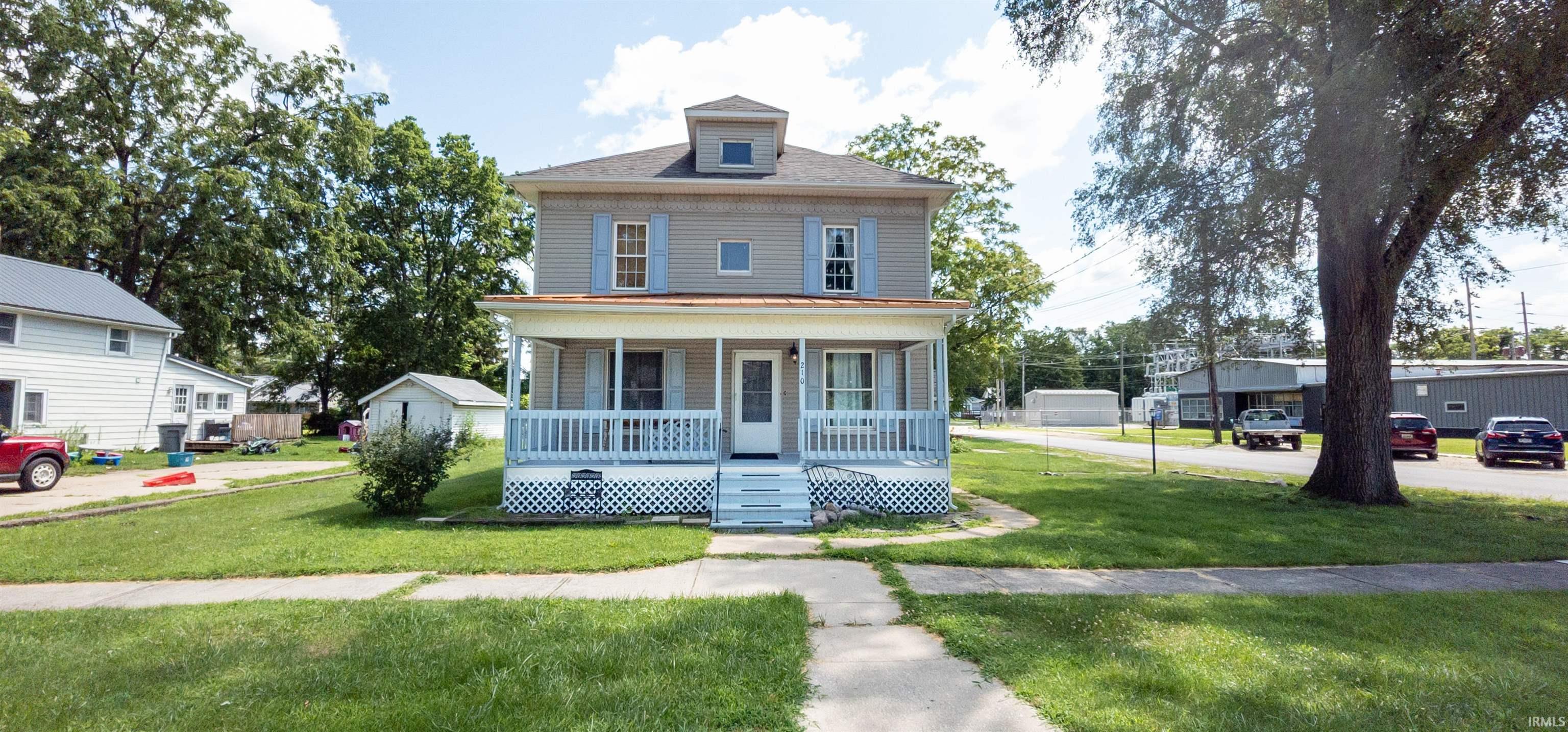 Photo 33 of 210 Charles Street