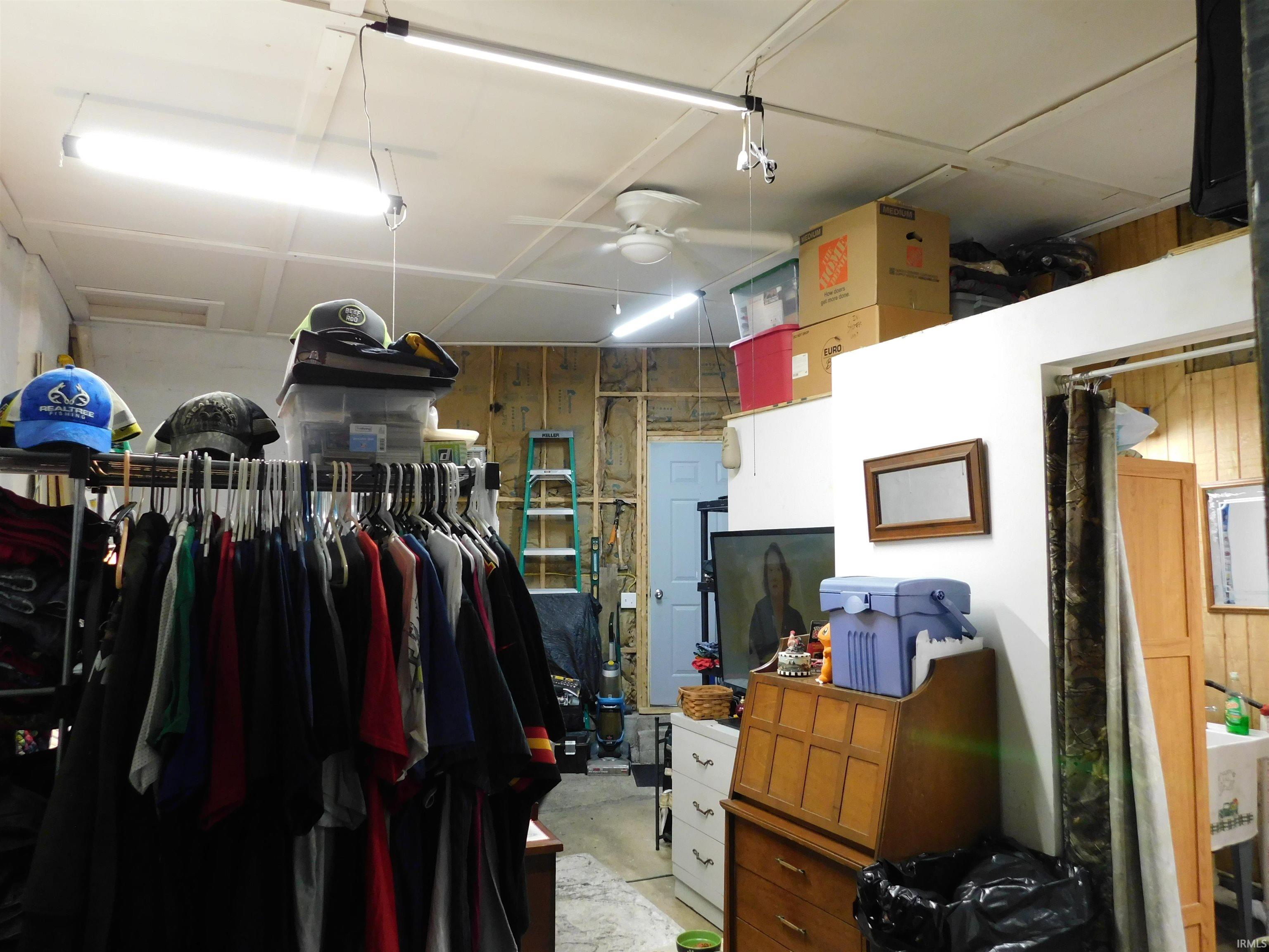 19th image of 103 S Jefferson St, Silver Lake, IN 46982 | MLS# 202631253