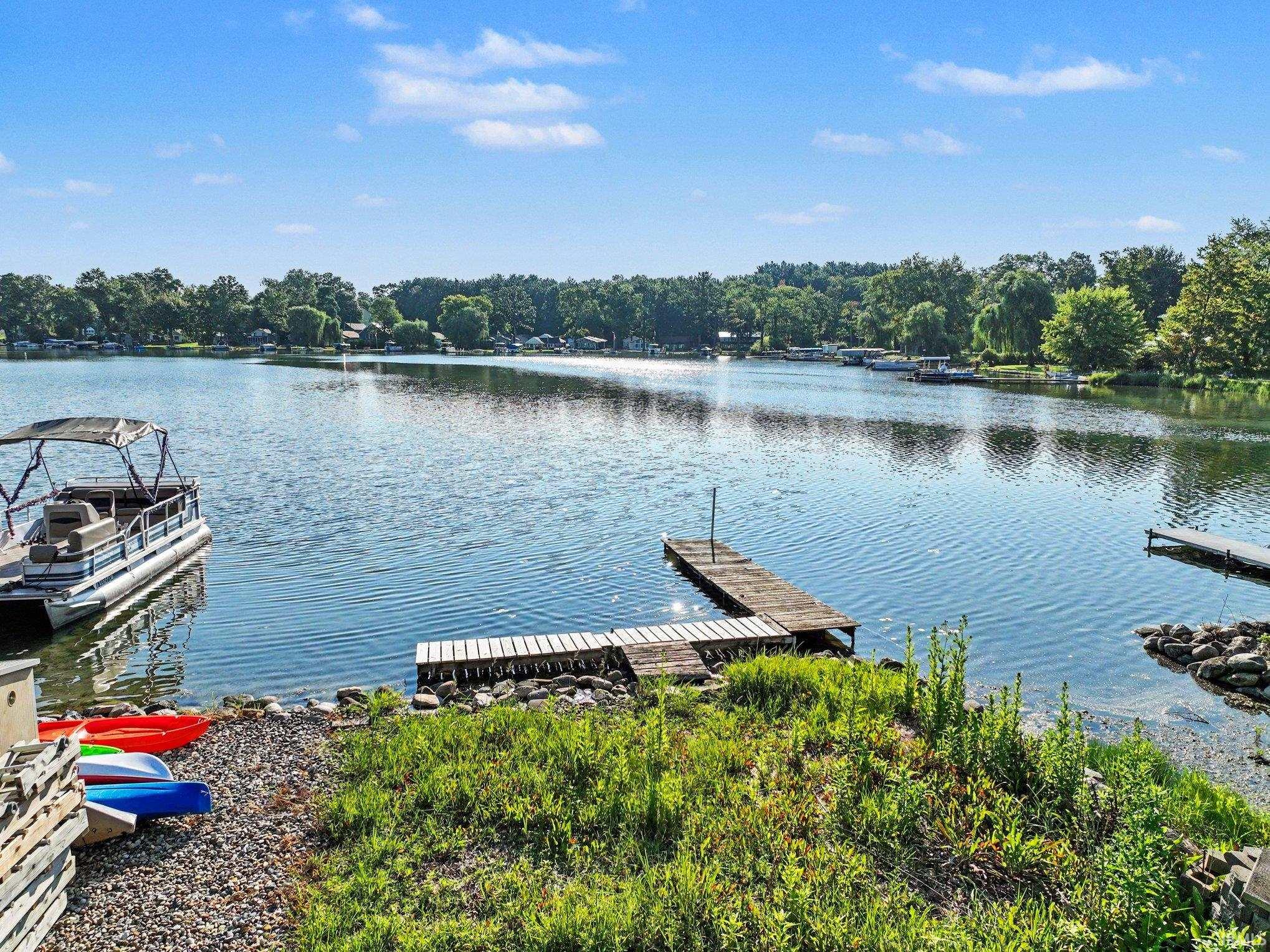 Expansive waterfront property featuring direct lake access