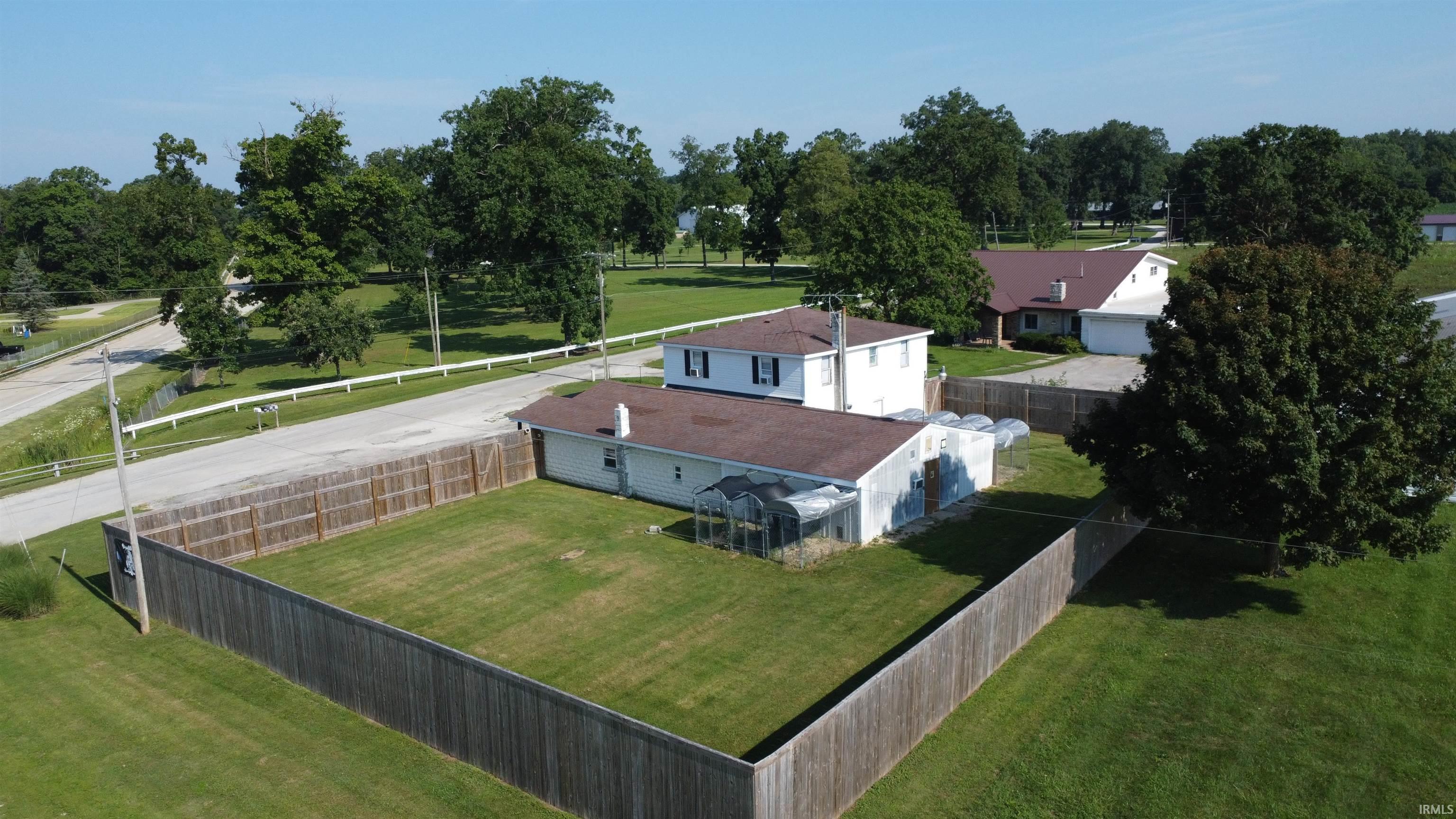 2nd image of 1611 E Loew Rd, Marion, IN 46952 | MLS# 202631288