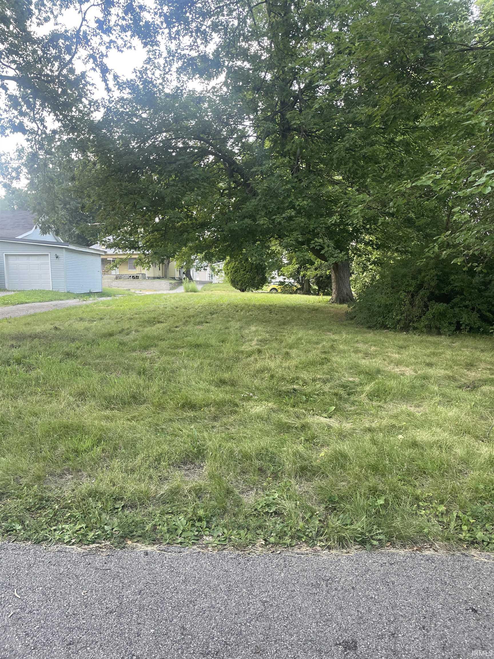 1st image of 1614 E Market St, Warsaw, IN 46580 | MLS# 202631328