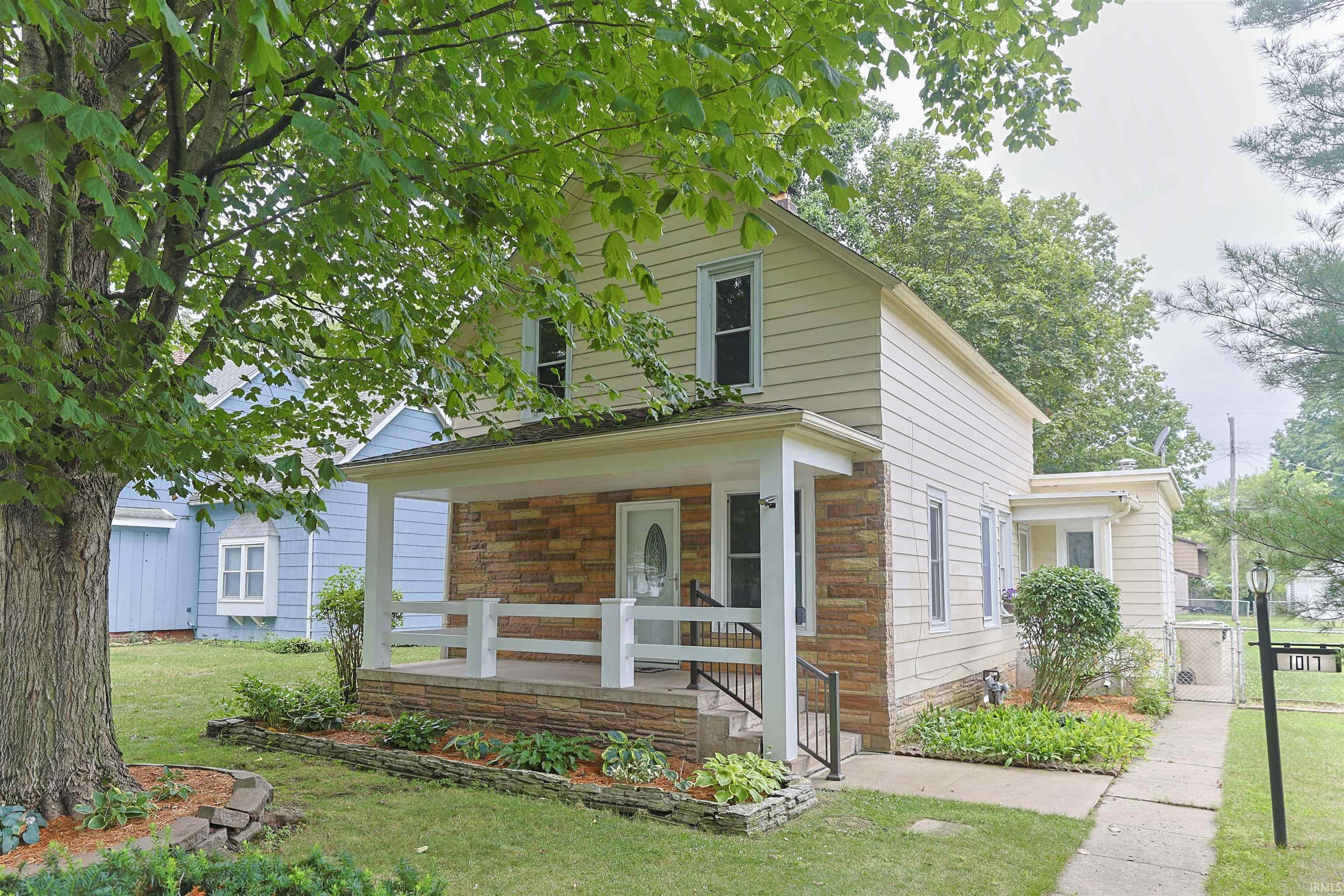 1st image of 1017 S 26th St, South Bend, IN 46615 | MLS# 202631330