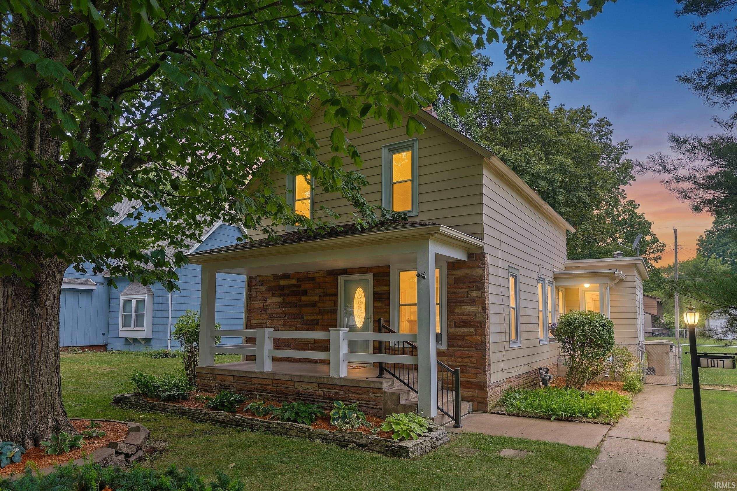 2nd image of 1017 S 26th St, South Bend, IN 46615 | MLS# 202631330