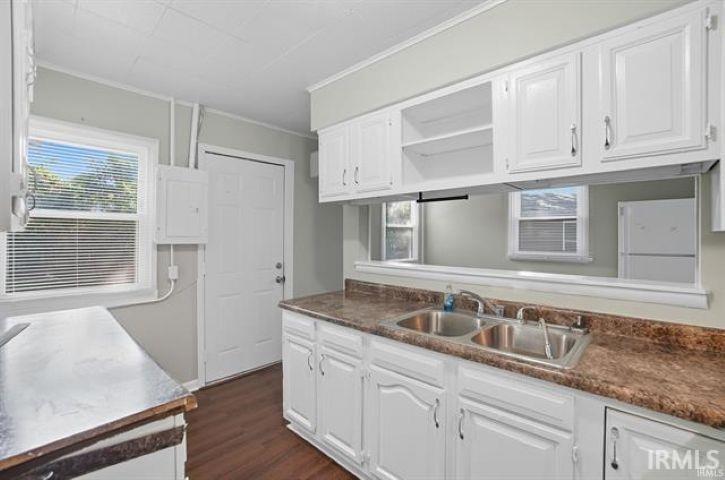 Photo 9 of 5217 Holton Avenue