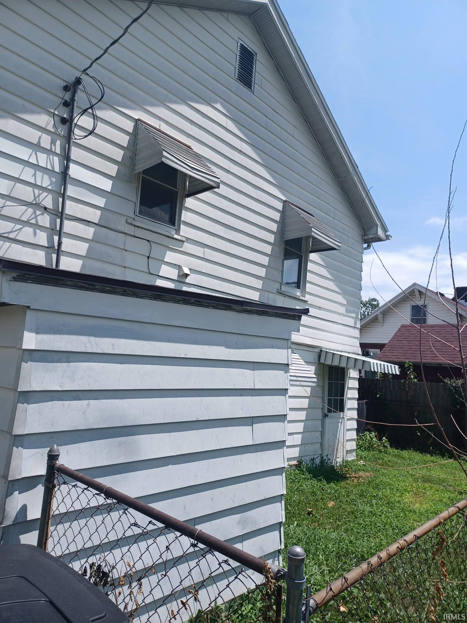 10th image of 1410 N Elsas Ave, Evansville, IN 47711 | MLS# 202631361
