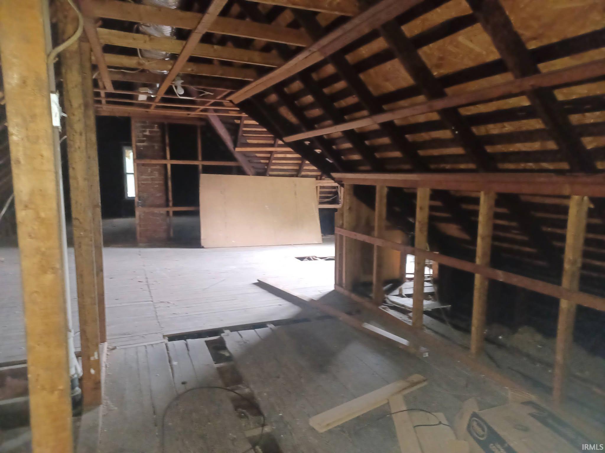 13th image of 100 E Oregon St, Evansville, IN 47711 | MLS# 202631366