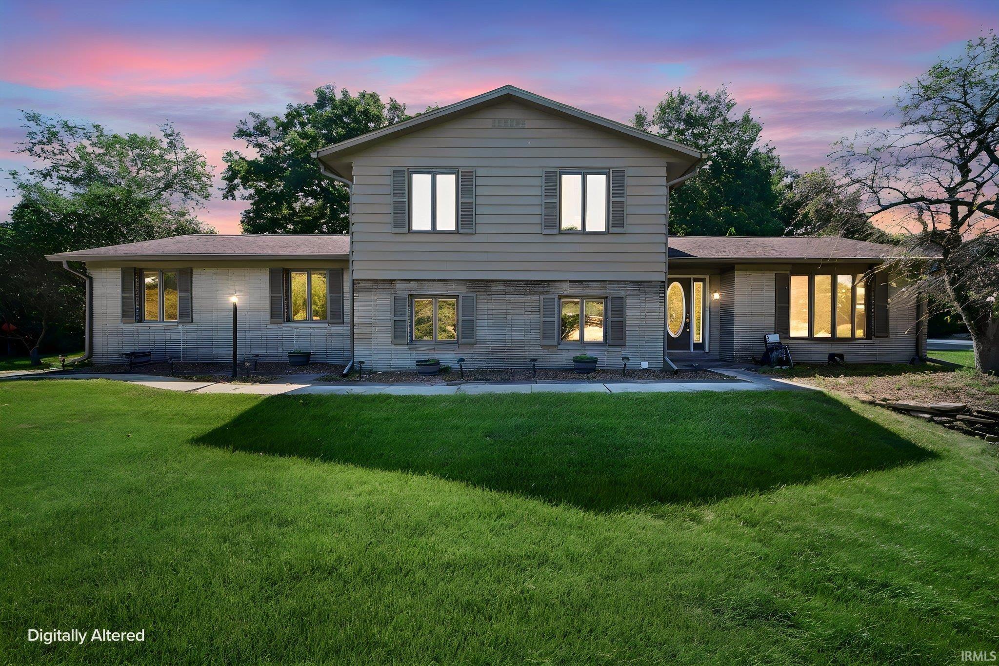 1st image of 1300 Fairway Dr, Kokomo, IN 46901 | MLS# 202631430