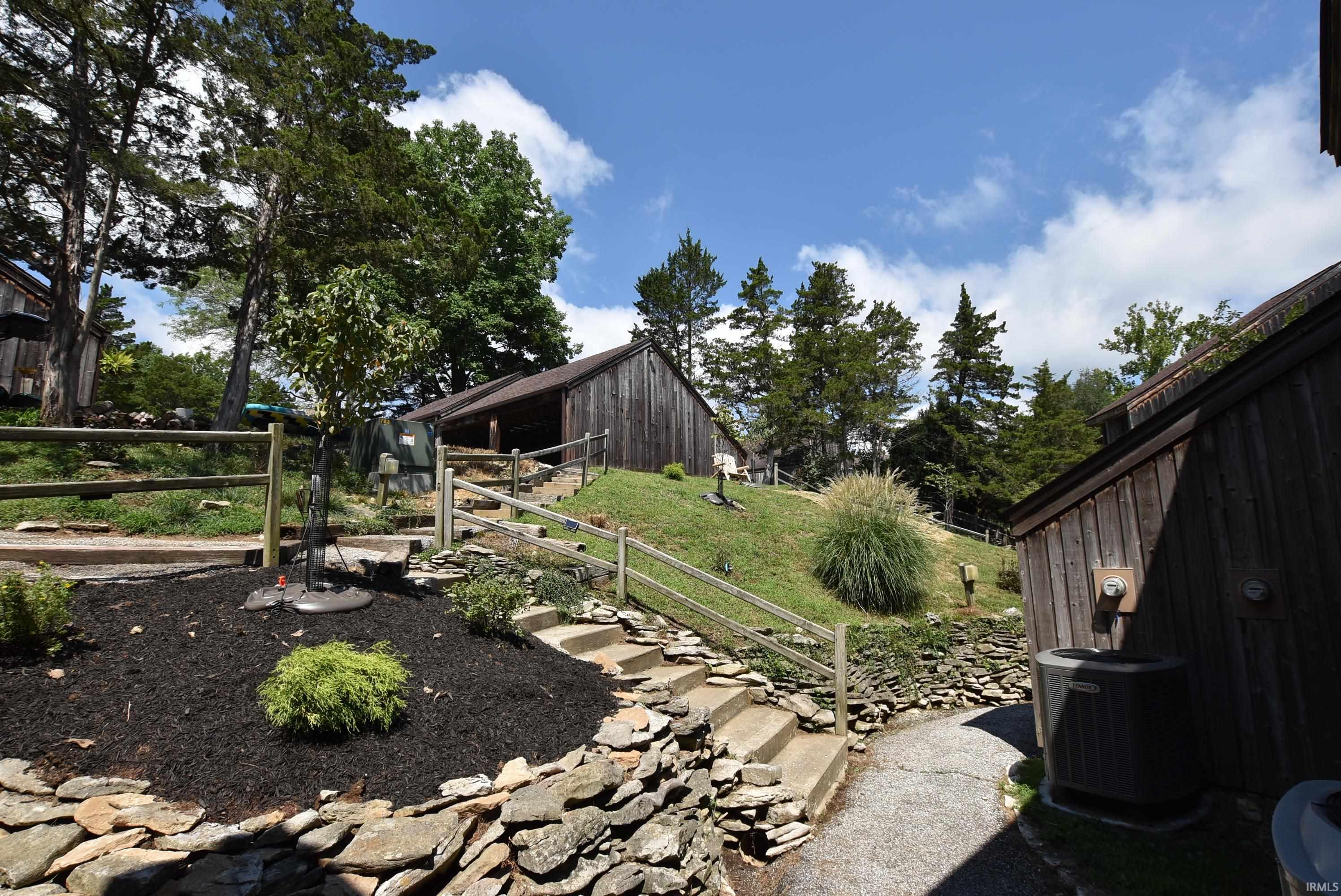 2nd image of 9359 S Pointe Lasalles Ln, Bloomington, IN 47401 | MLS# 202631452