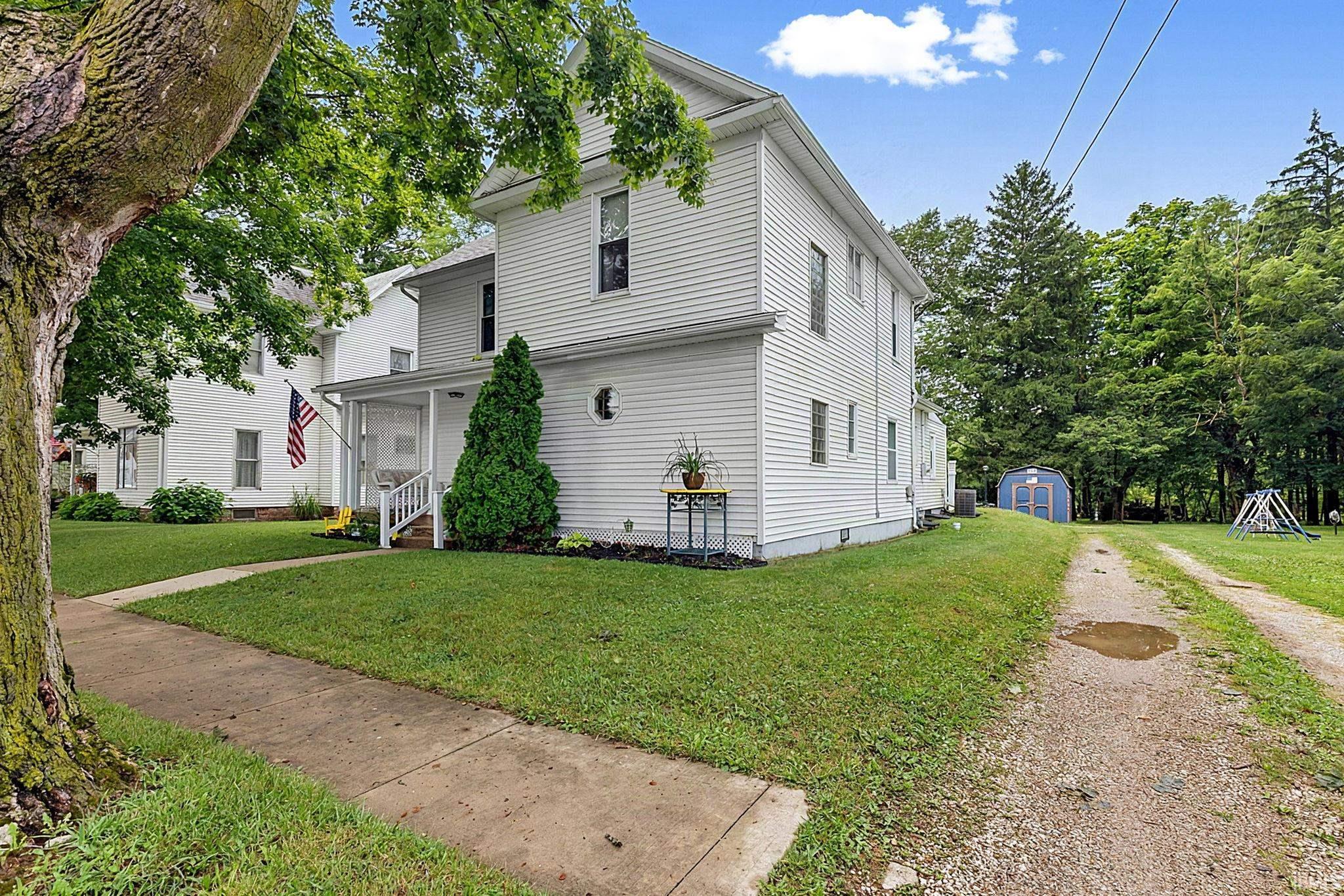 2nd image of 616 S Mill St, Fairmount, IN 46928 | MLS# 202631474