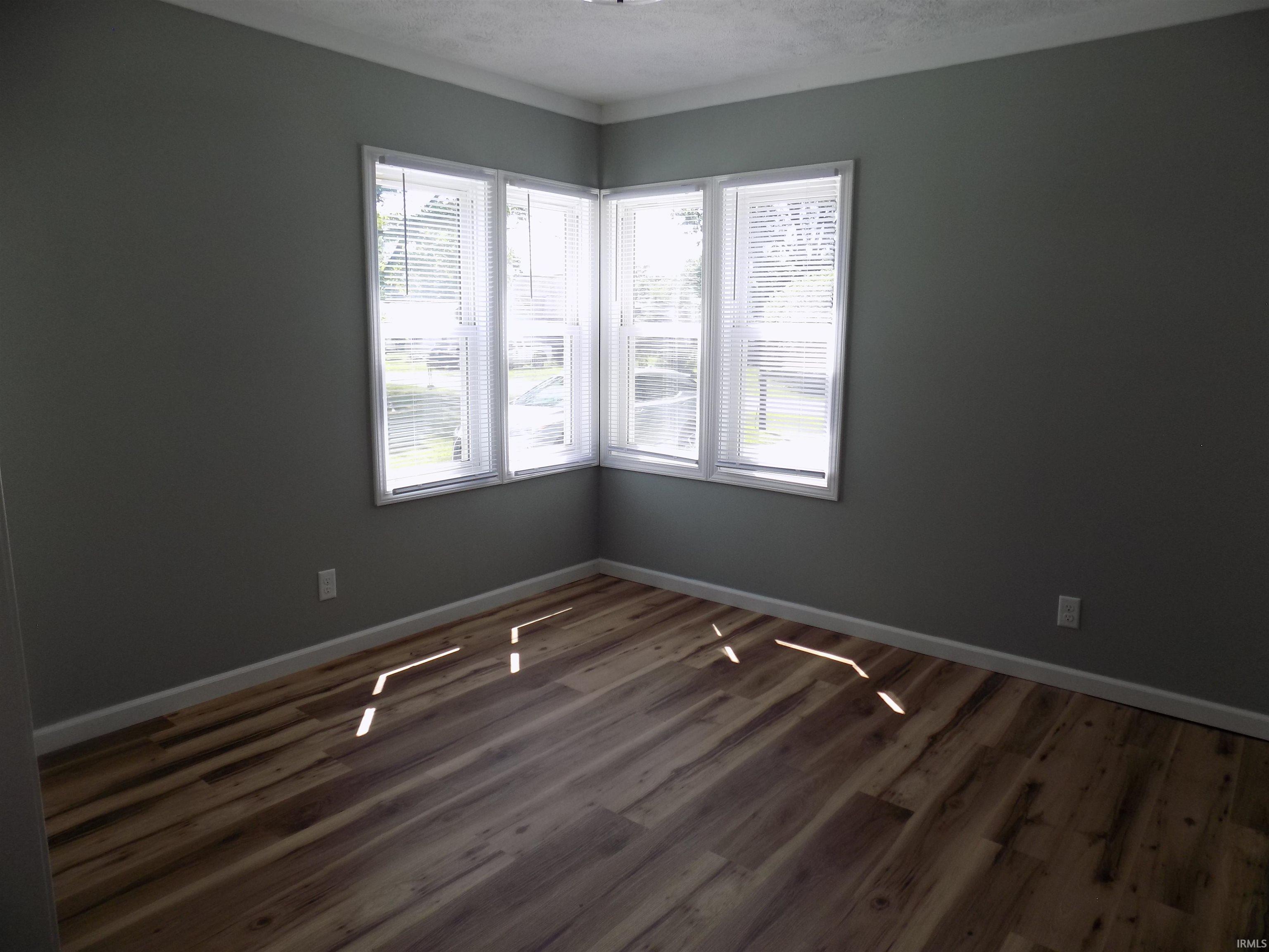 Photo 6 of 57932 Roys Avenue