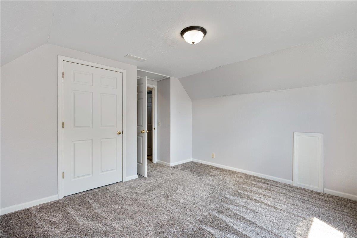Photo 16 of 103 W Miller Street