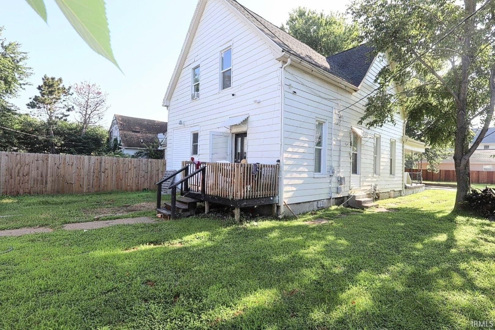 3rd image of 825 S Garvin St, Evansville, IN 47713 | MLS# 202631614