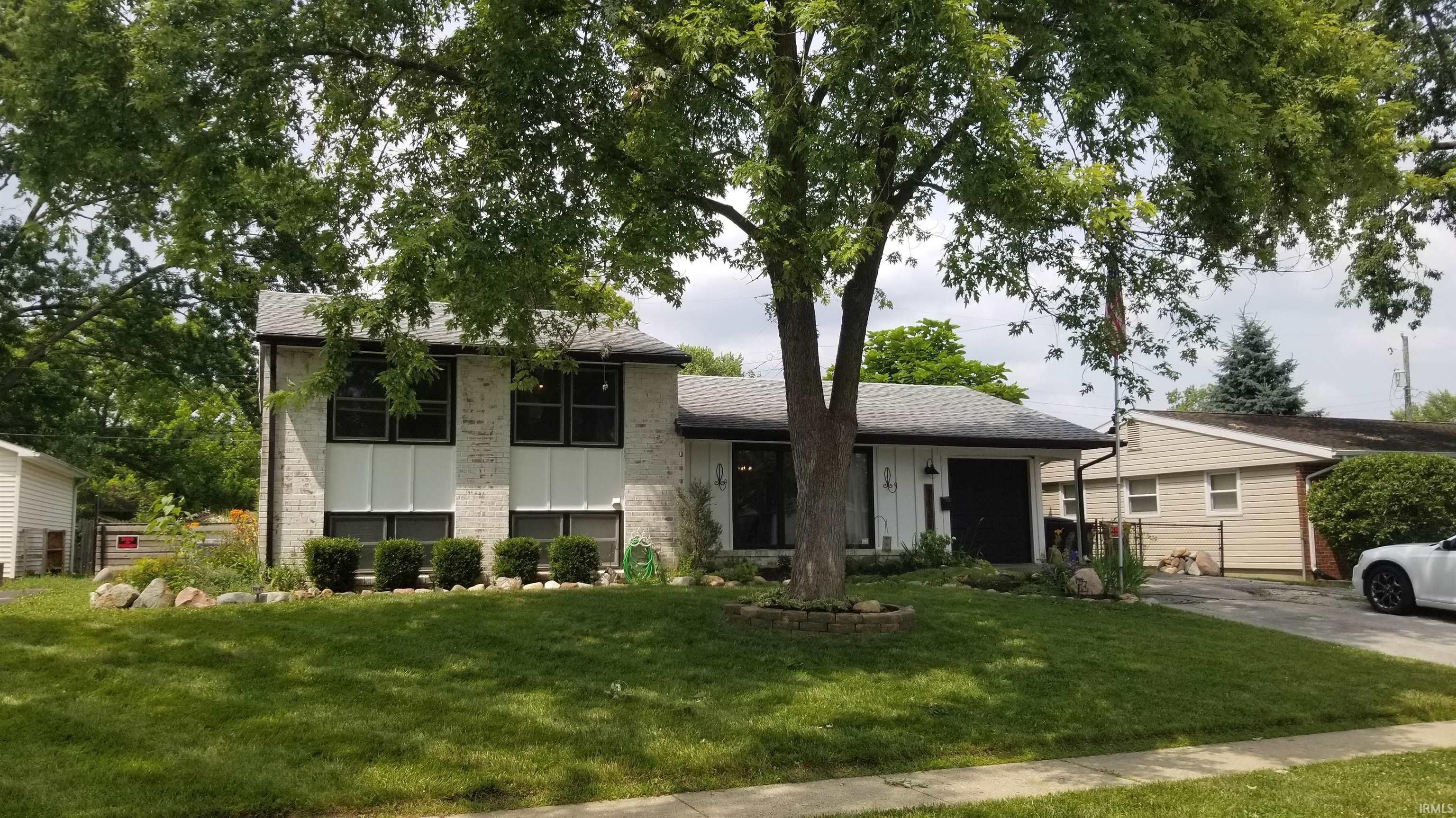 2nd image of 2120 Arapahoe Dr, Lafayette, IN 47909 | MLS# 202631621