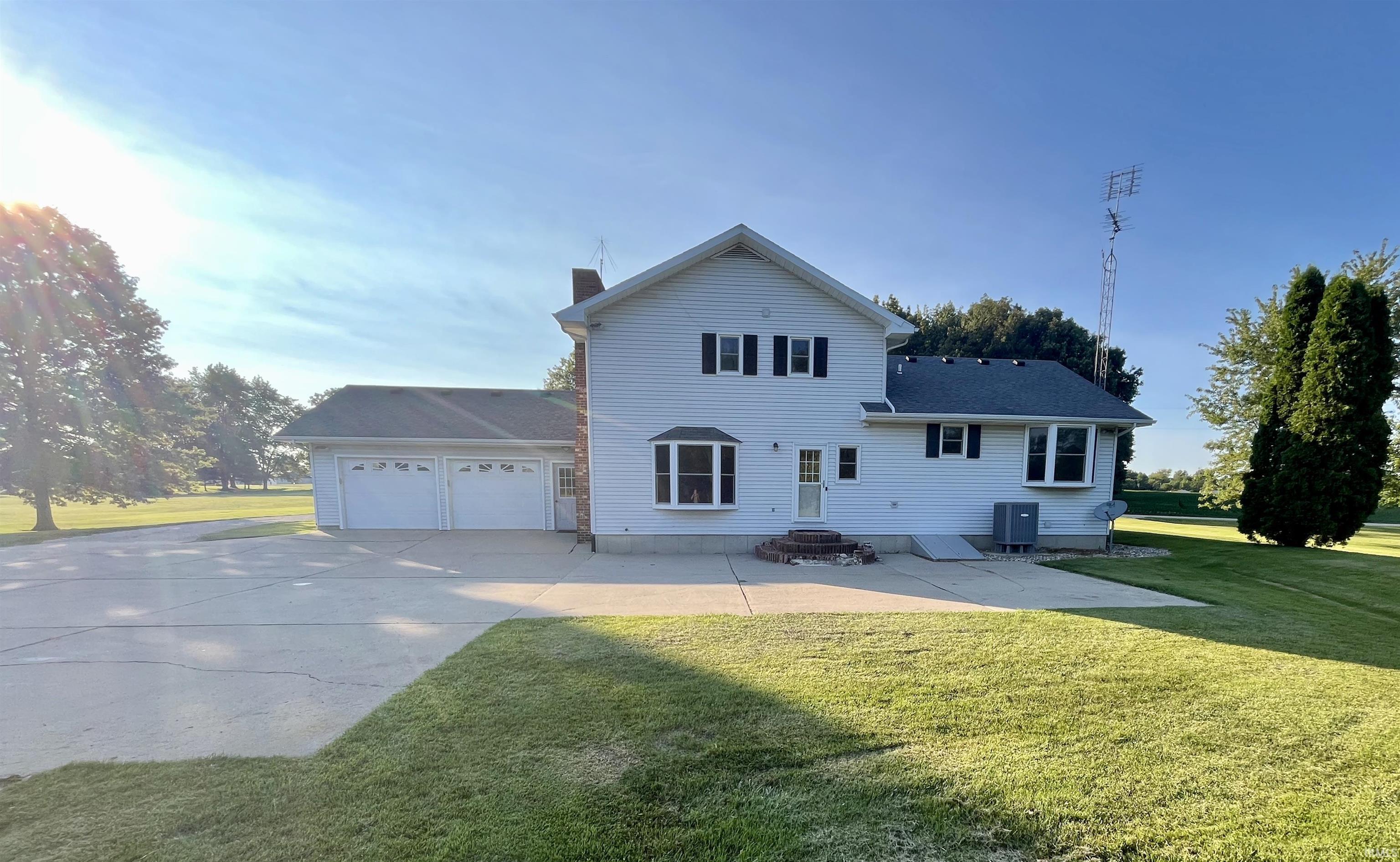 3rd image of 9144 E 400 N, Van Buren, IN 46991 | MLS# 202631669