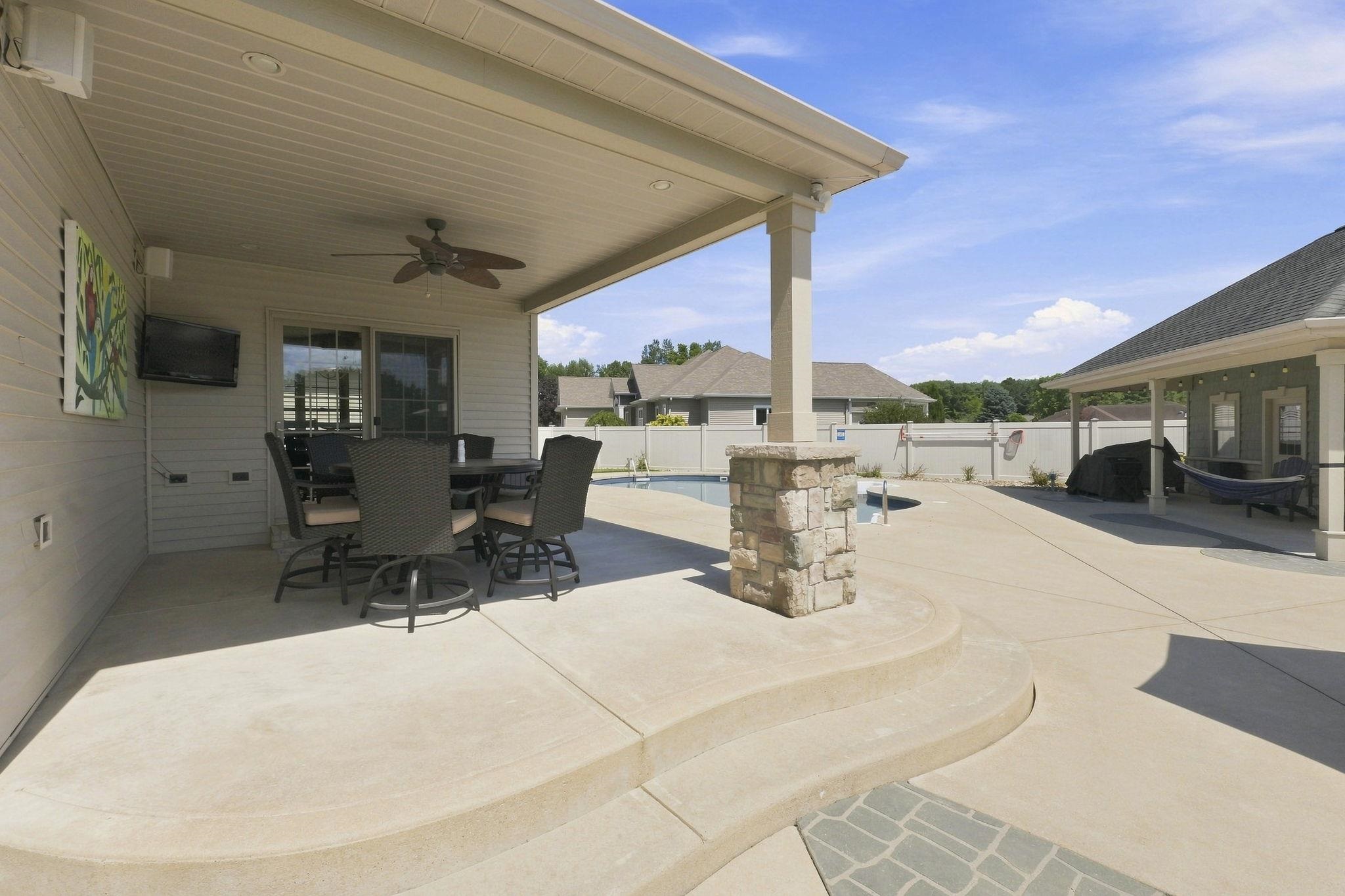 Photo 36 of 30306 Copperfield Lane