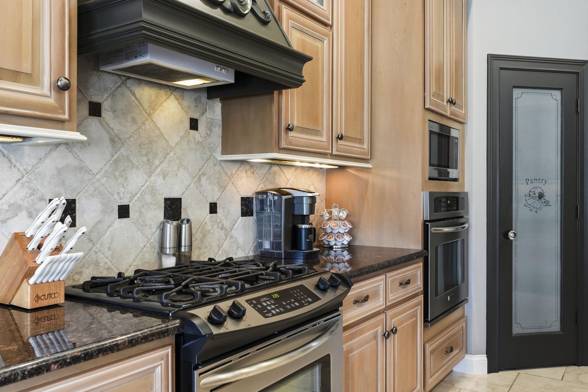 upgraded appliances and hood