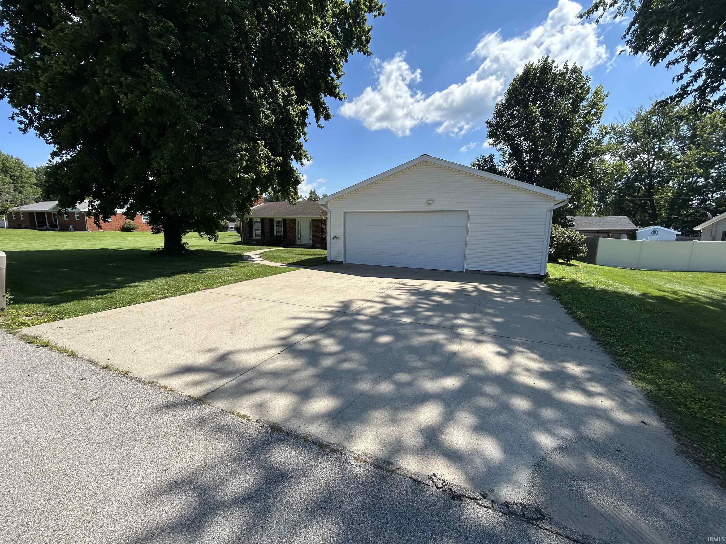 3rd image of 1207 N White River Ave, Petersburg, IN 47567 | MLS# 202631699