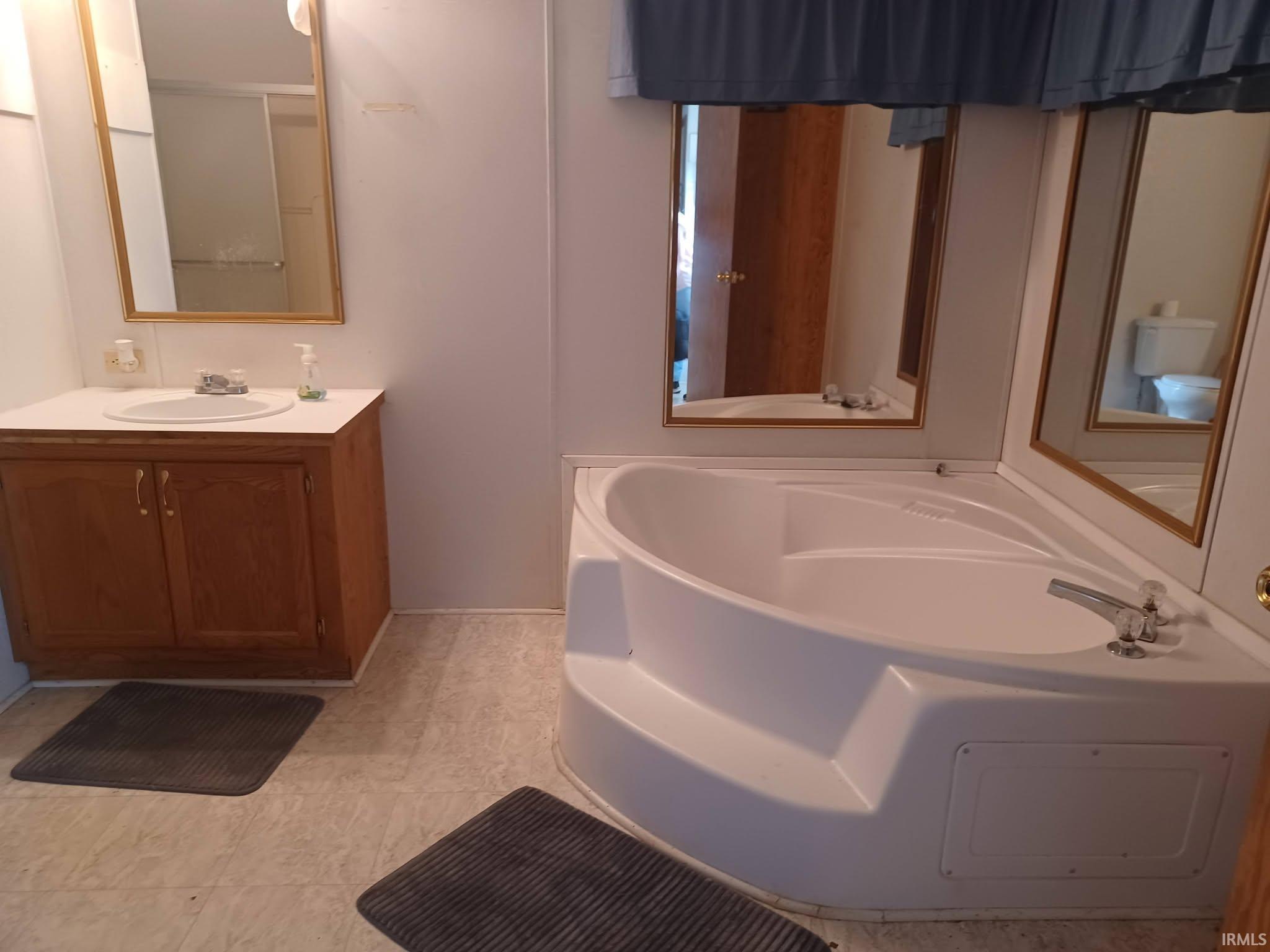4th image of 313 E Adams Ave, Chandler, IN 47610 | MLS# 202631726