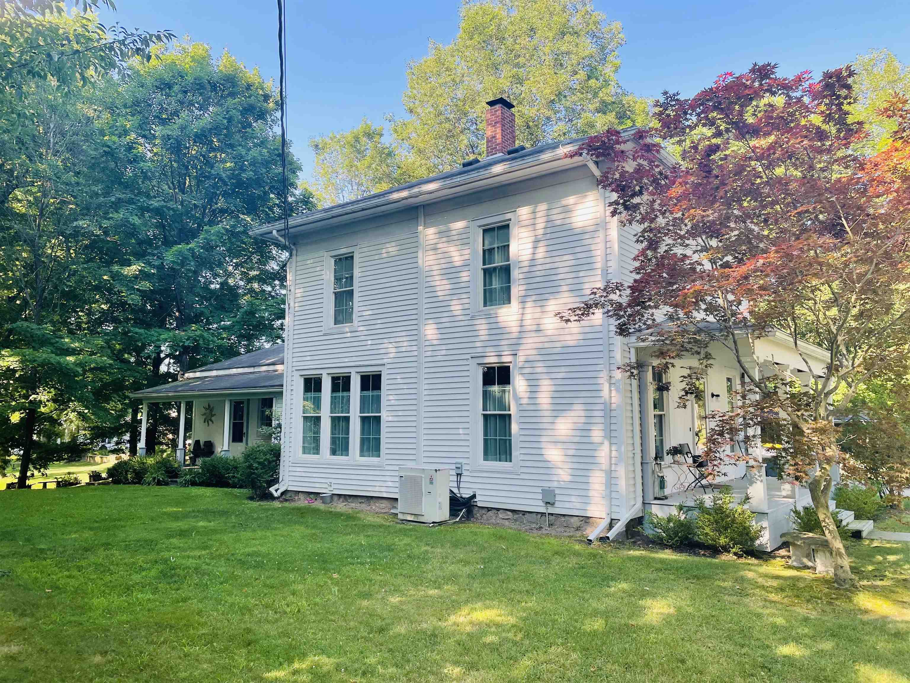 Photo 1 of 409 W Spring Street