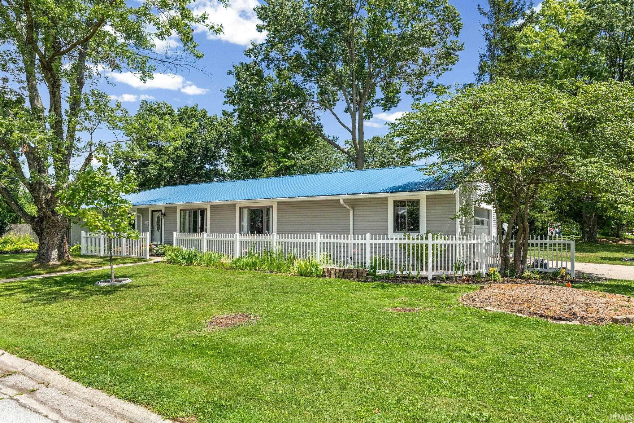 2nd image of 2000 Carlisle Dr, West Lafayette, IN 47906 | MLS# 202631817