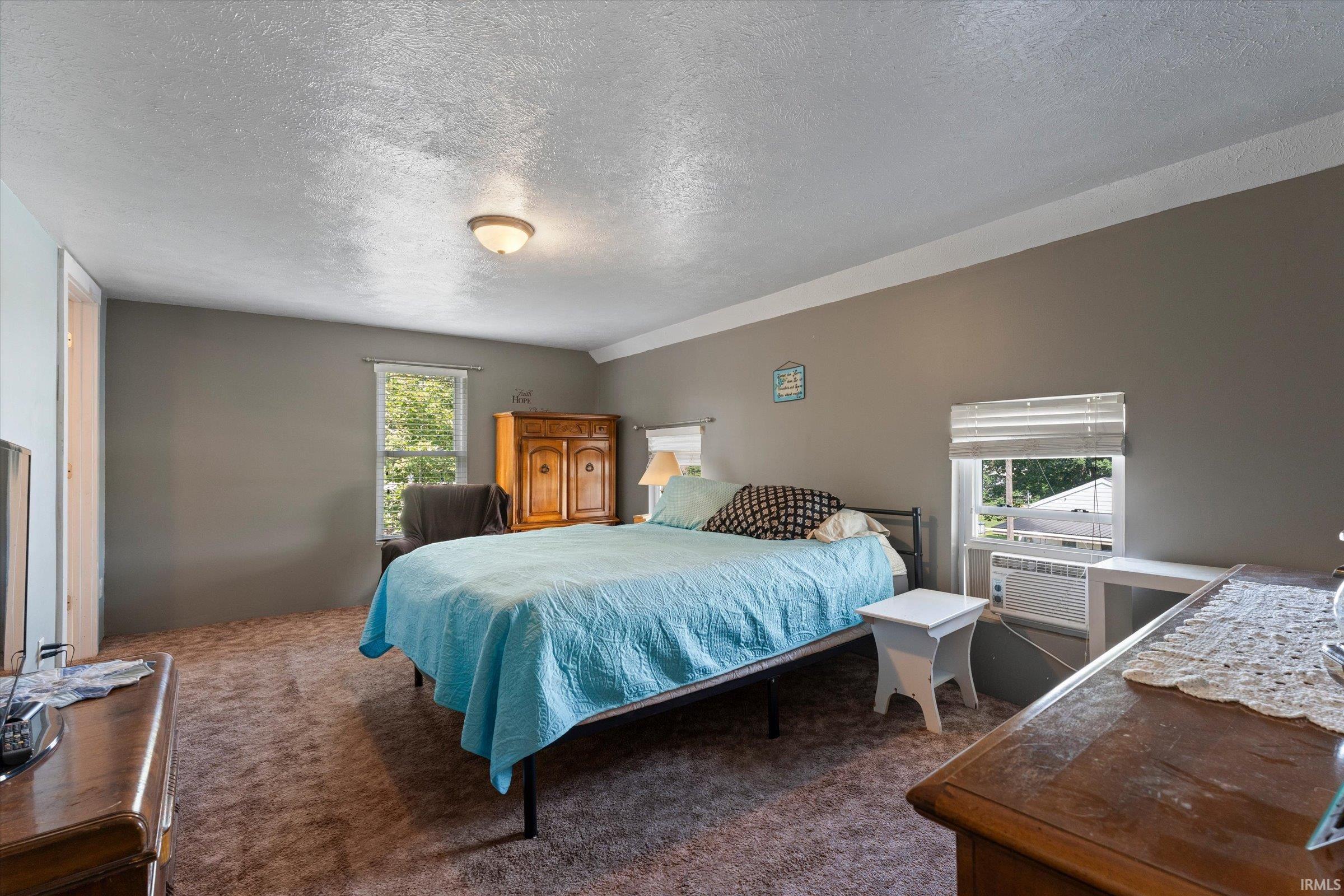 Photo 16 of 209 Bristol Avenue