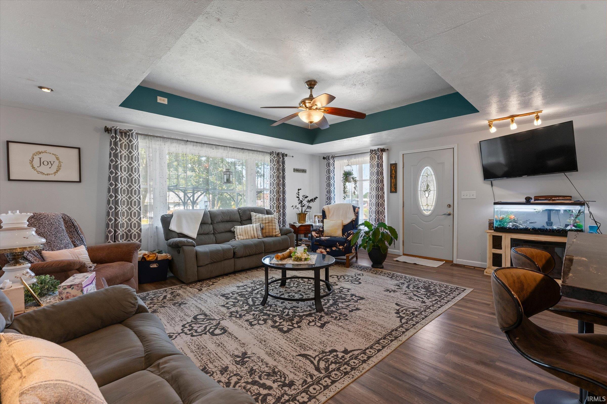 Photo 6 of 209 Bristol Avenue