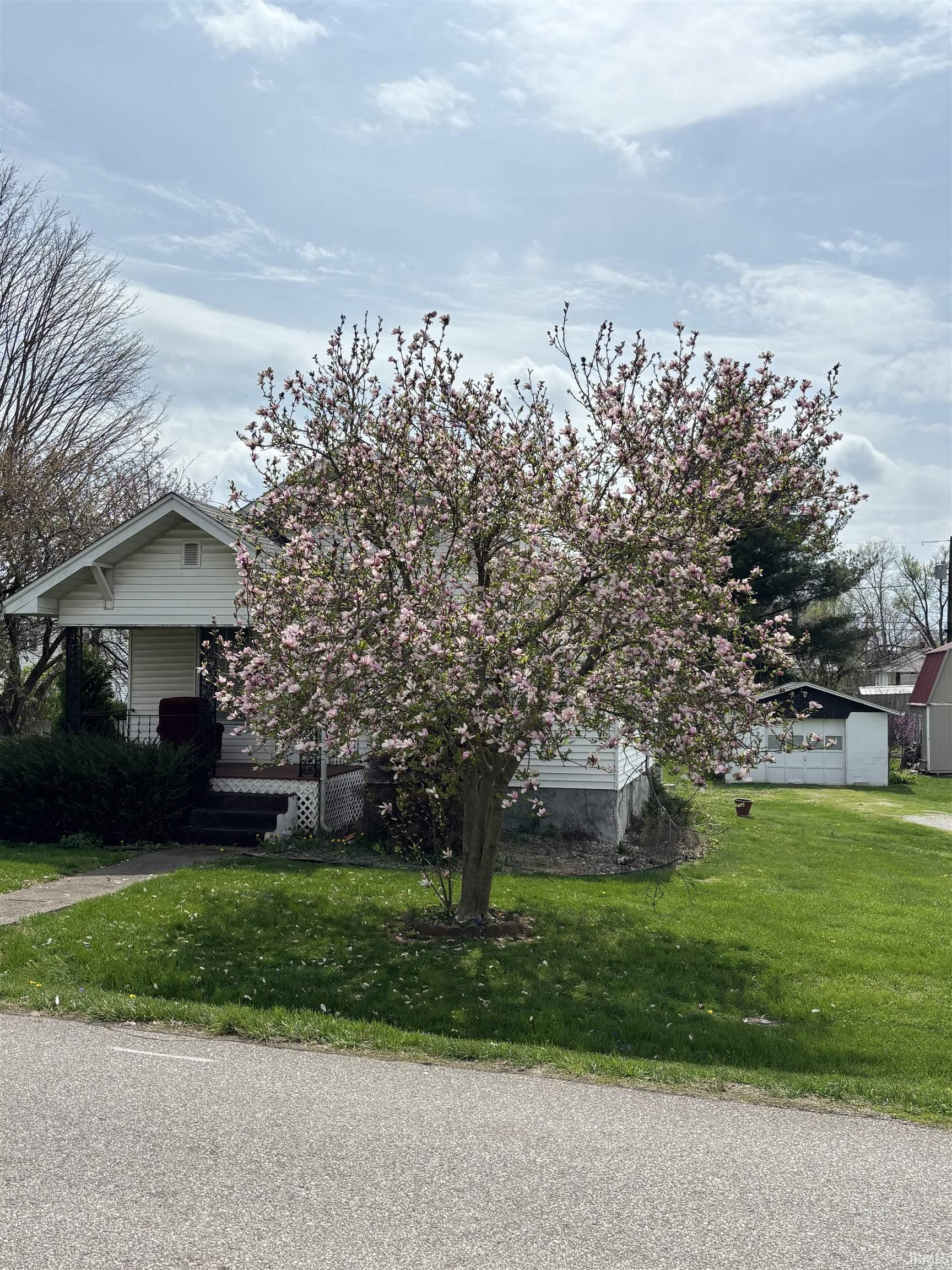4th image of 205 E Arthur St, Salem, IN 47167 | MLS# 202631870