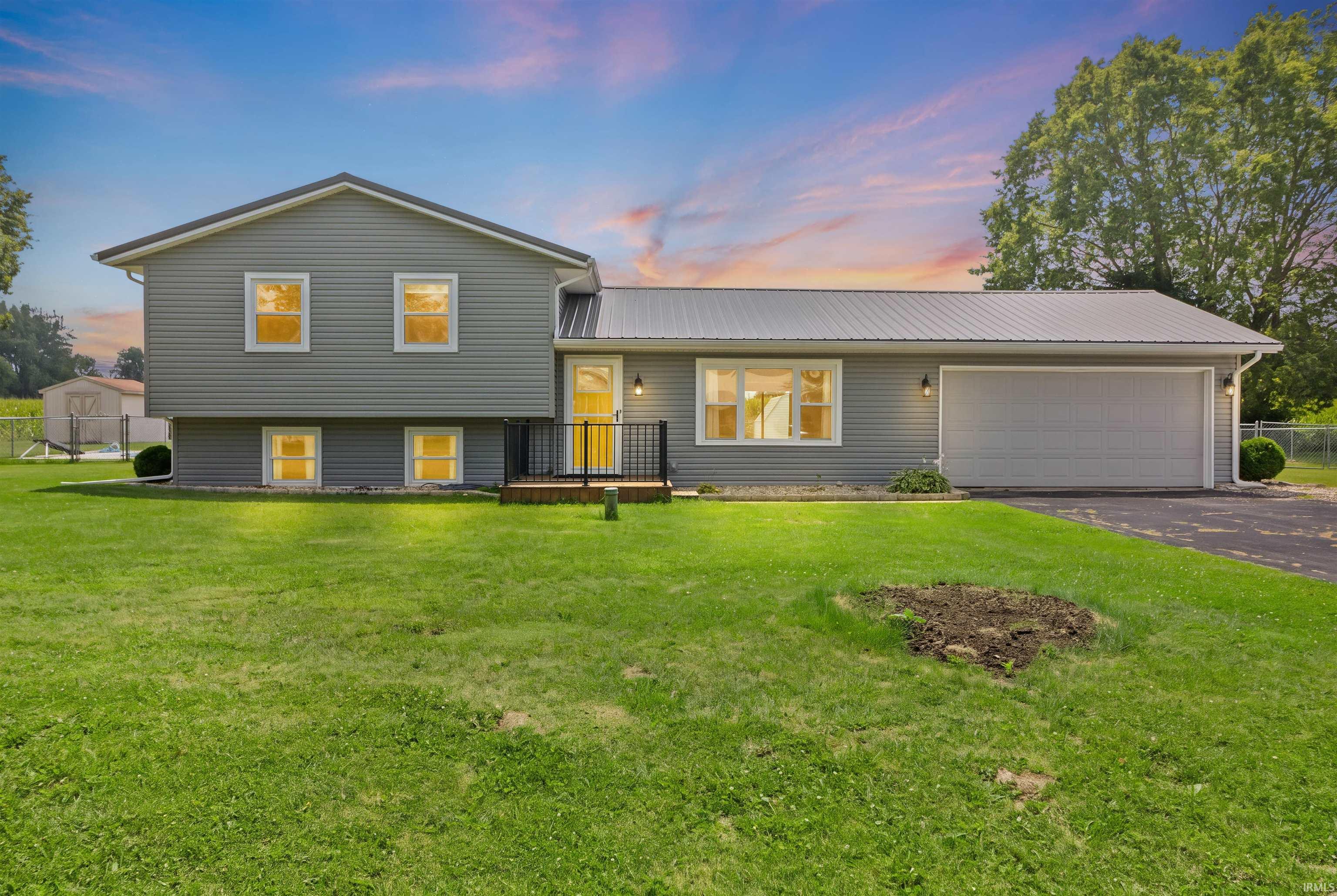 37th image of 516 Catherine Dr, Sweetser, IN 46987 | MLS# 202631897