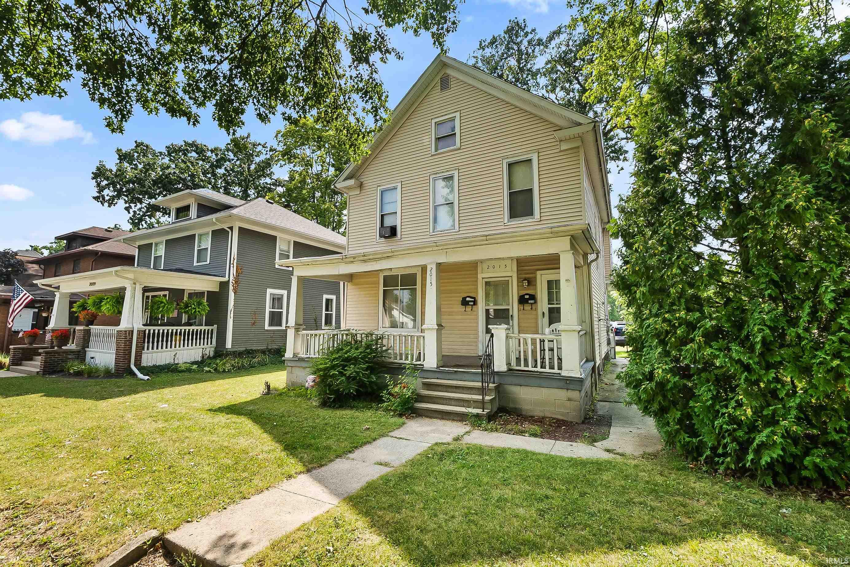 Photo 1 of 2015 Crescent Avenue